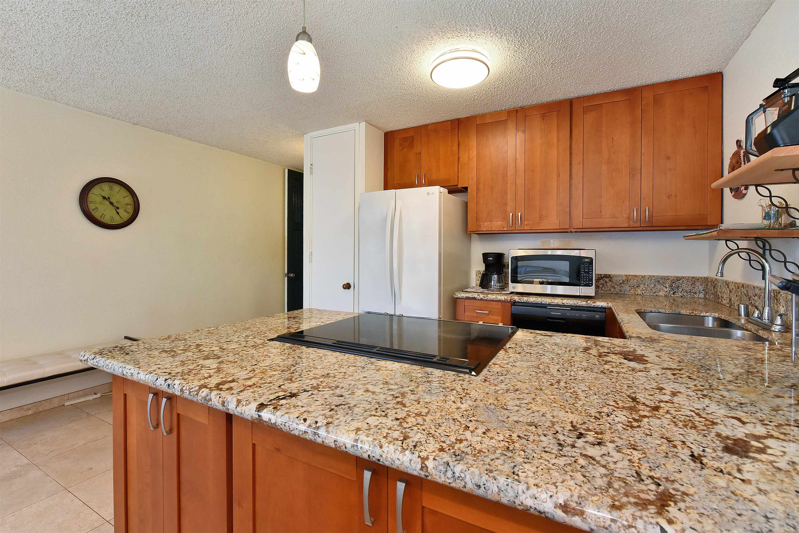 20 Hauoli St Property Photo 11