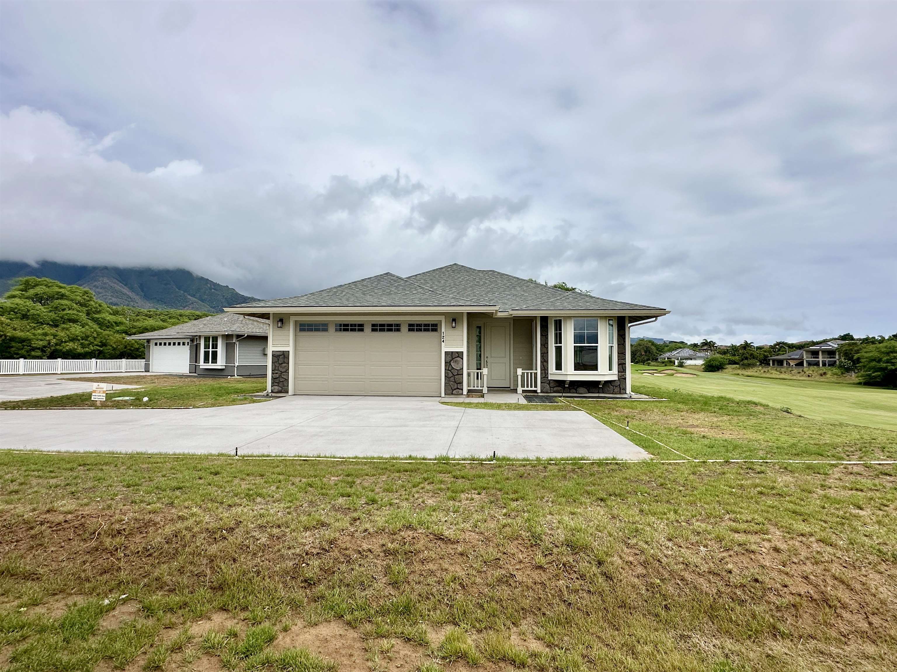 124 Unahe Pl Property Photo 2
