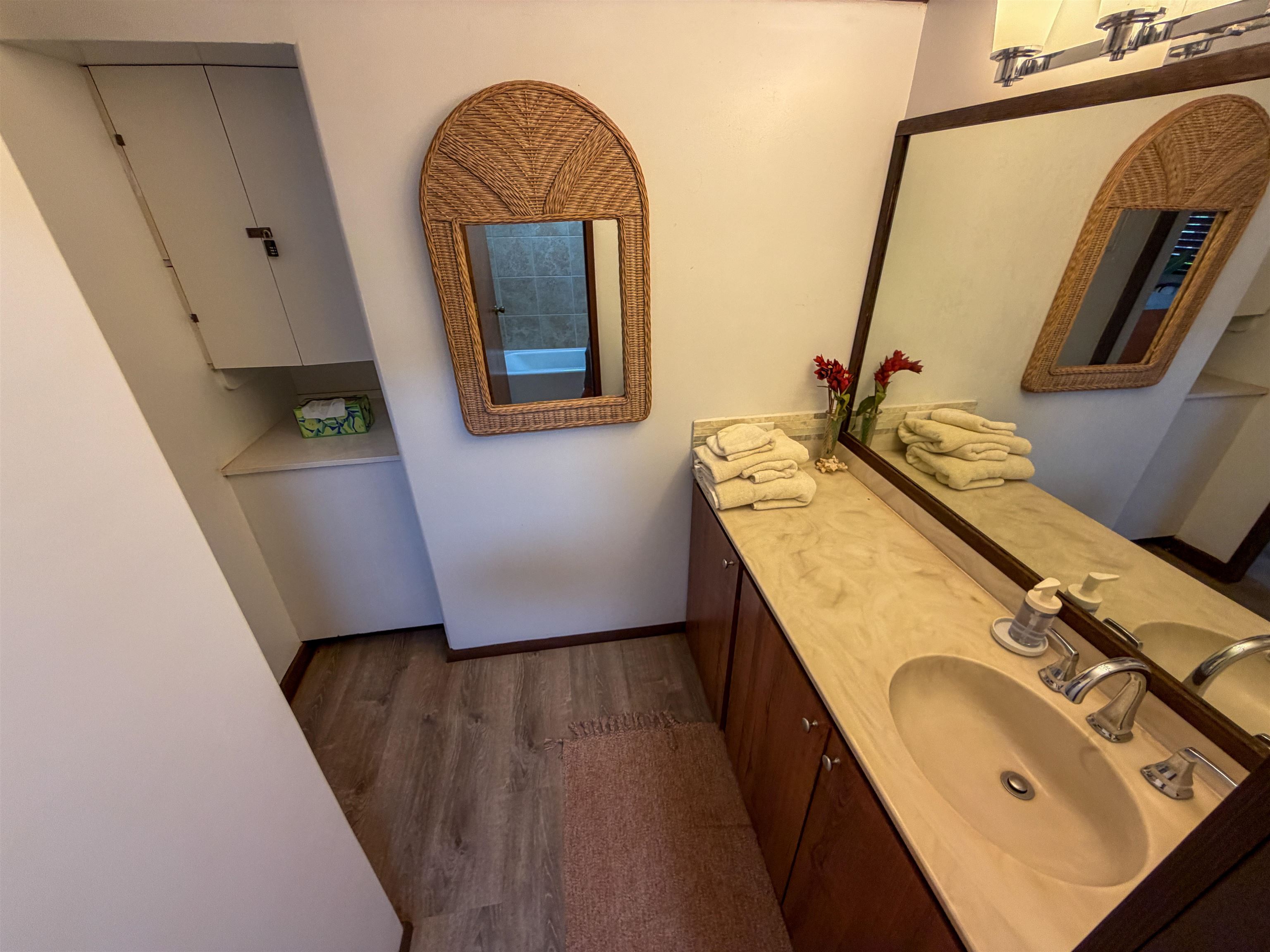 255 Kepuhi Pl Property Photo 9