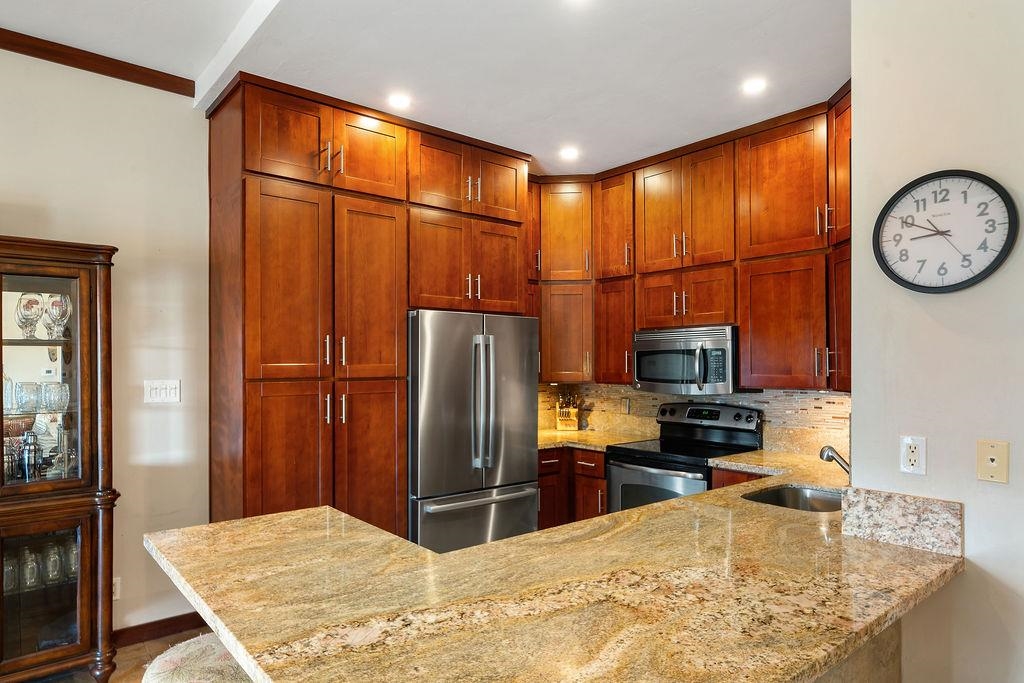 500 Kapalua Dr Property Photo 3