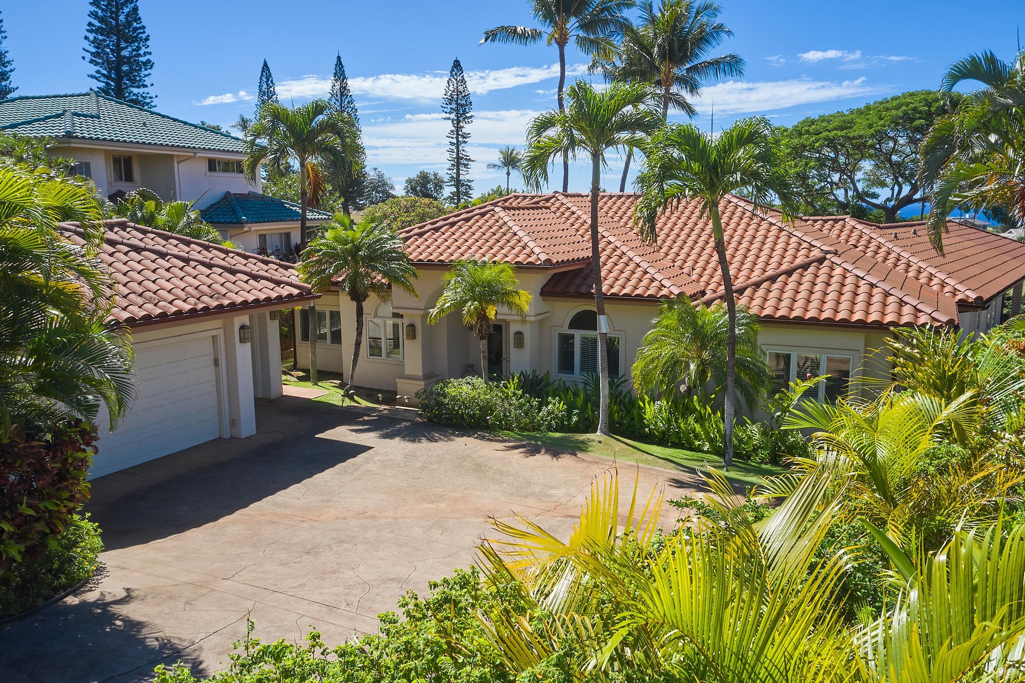 258 S Ulukoa Pl Property Photo 2