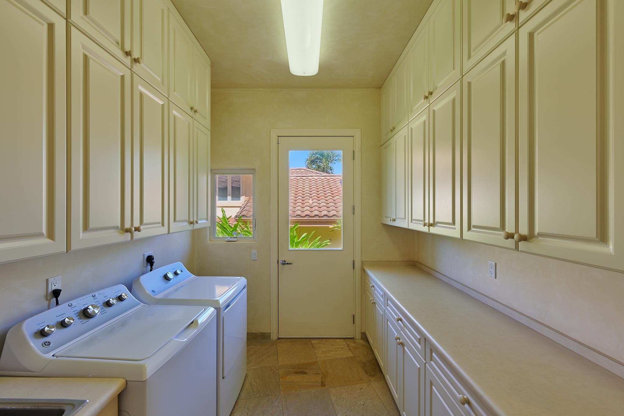 258 S Ulukoa Pl Property Photo 46