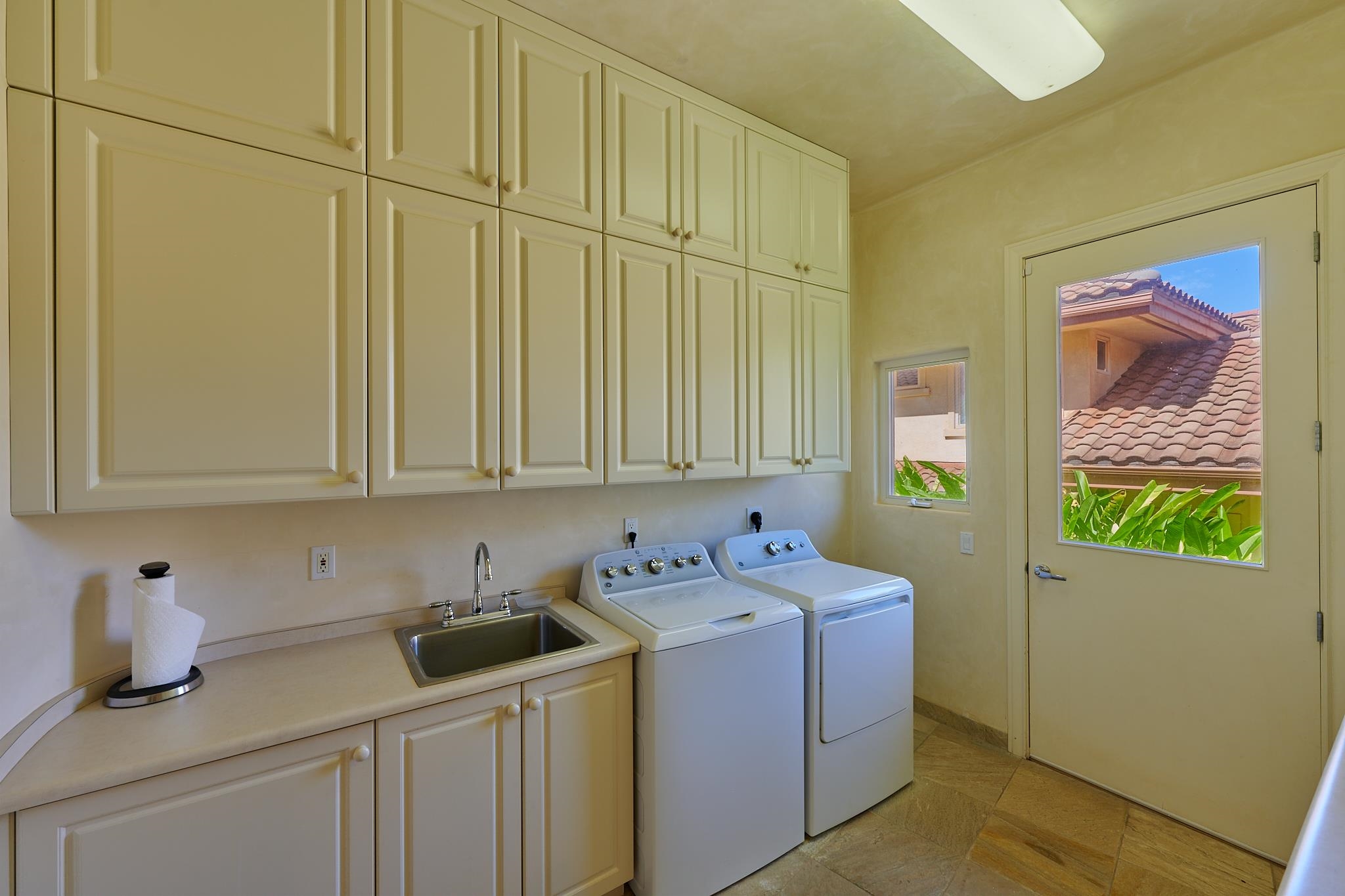 258 S Ulukoa Pl Property Photo 47