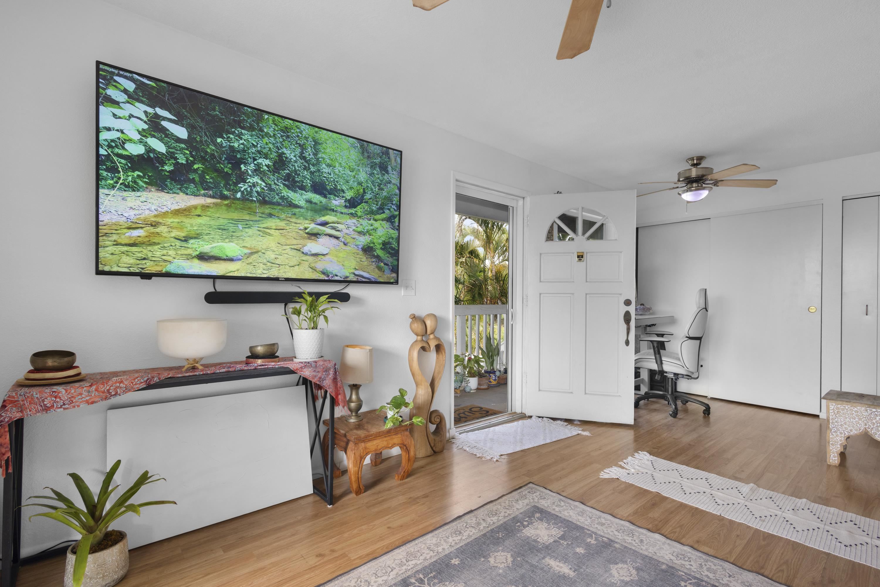 160 Keonekai Rd Property Photo 2