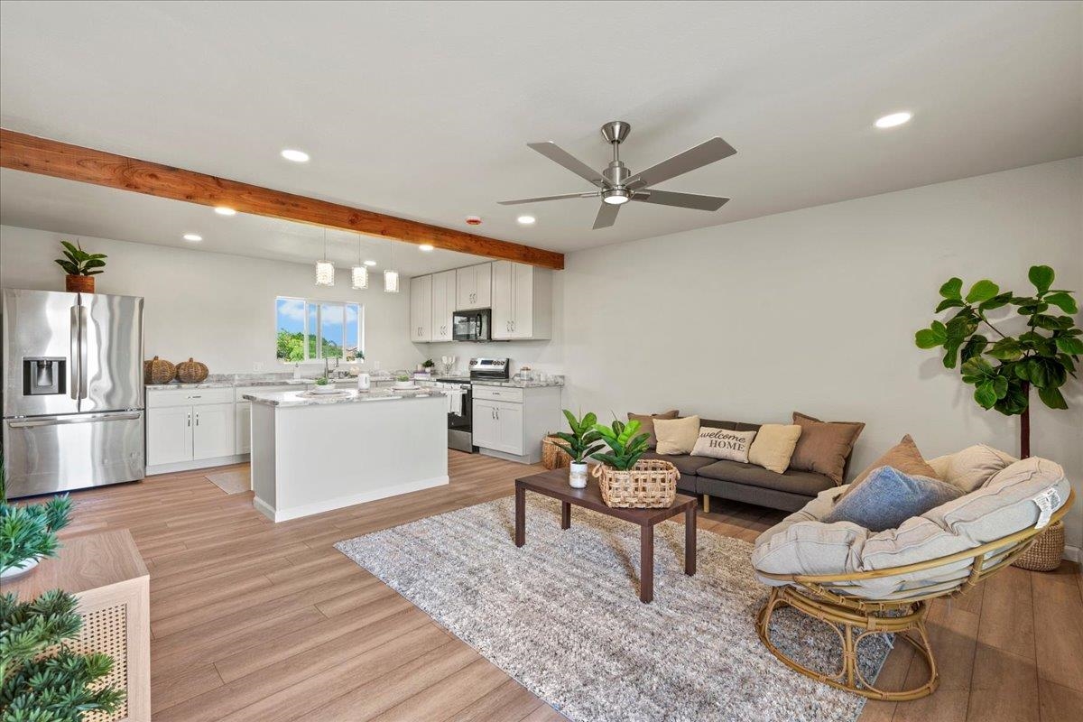 180 Hoomoku St Property Photo 2