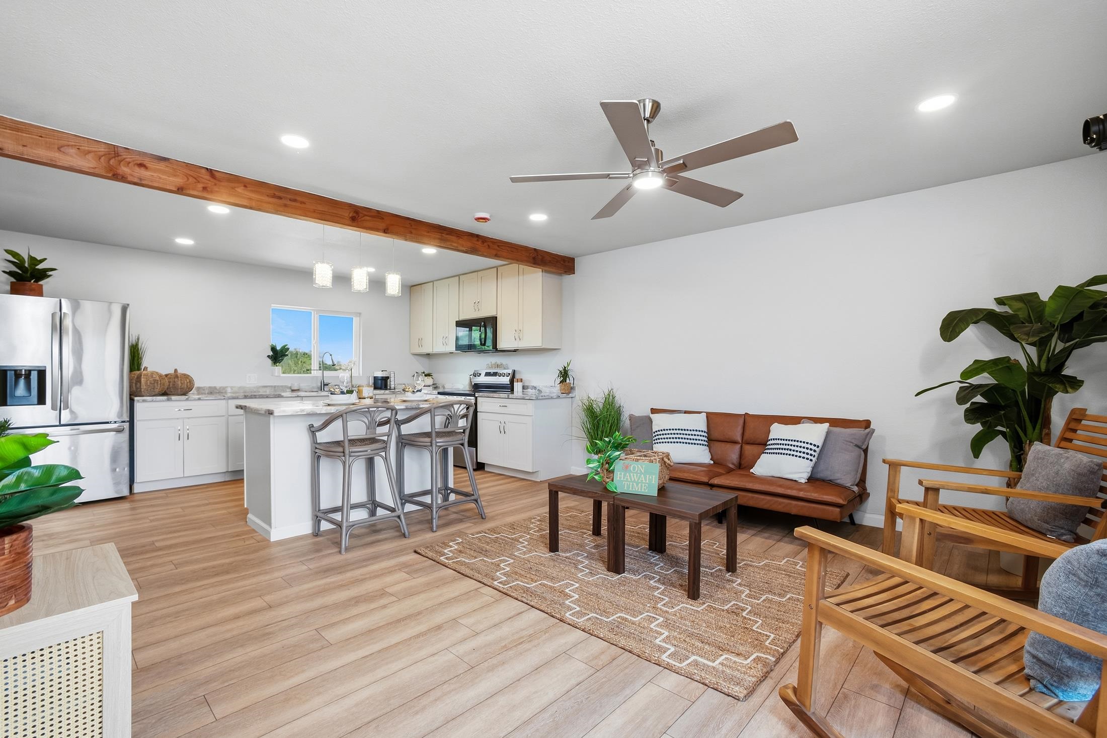180 Hoomoku St Property Photo 6