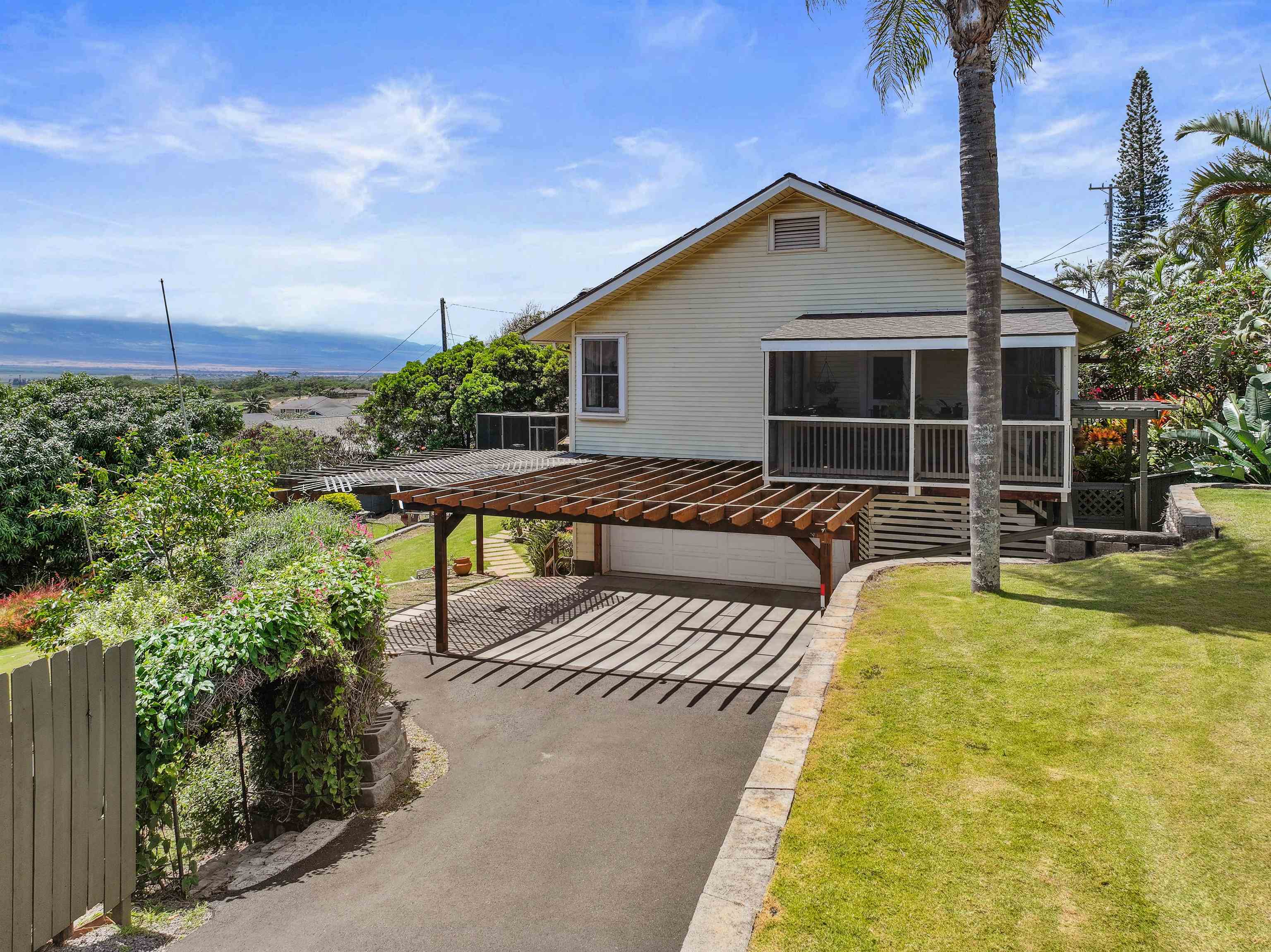 150 Naniloa Dr Property Photo 11