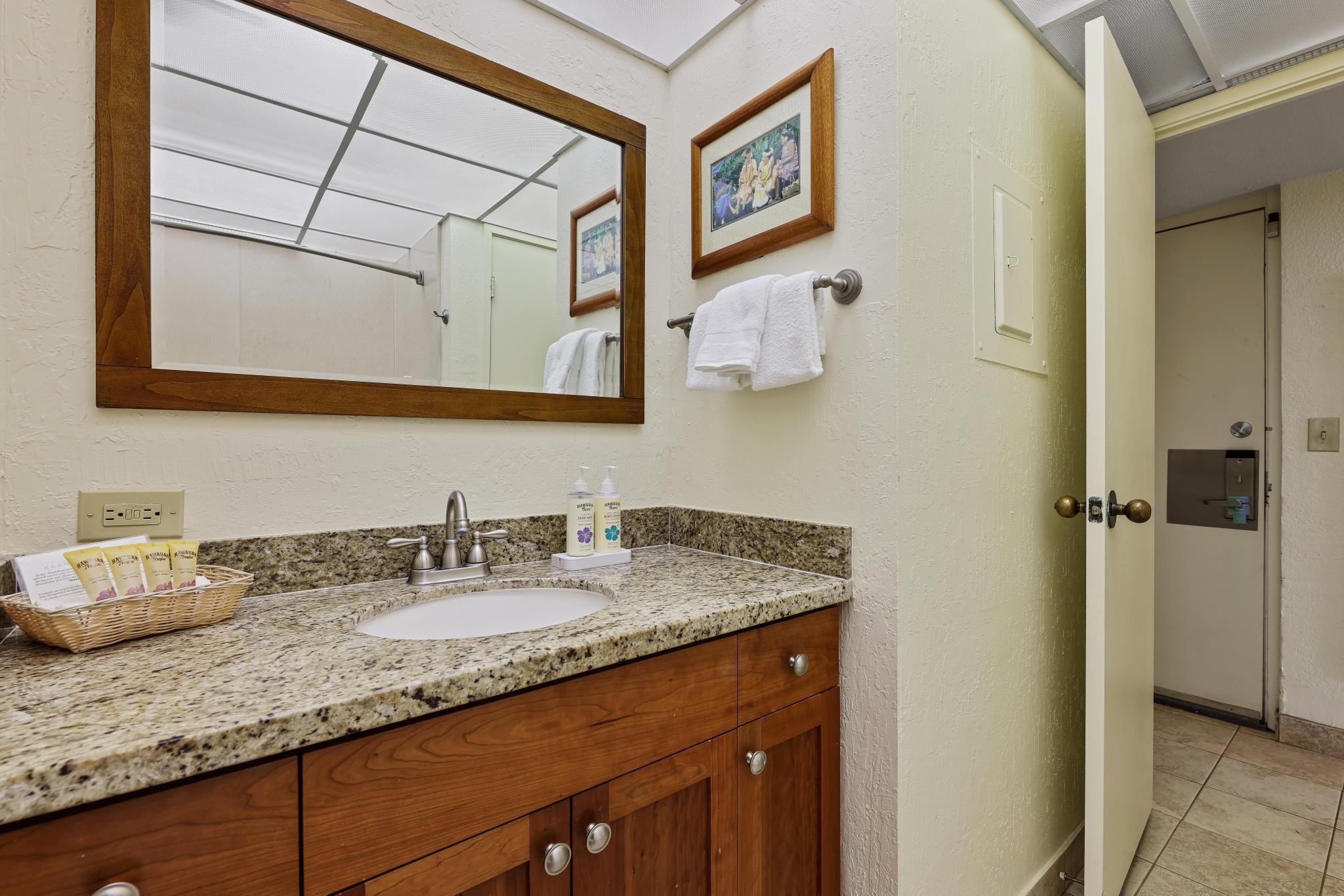 3445 Lower Honoapiilani Rd Property Photo 17