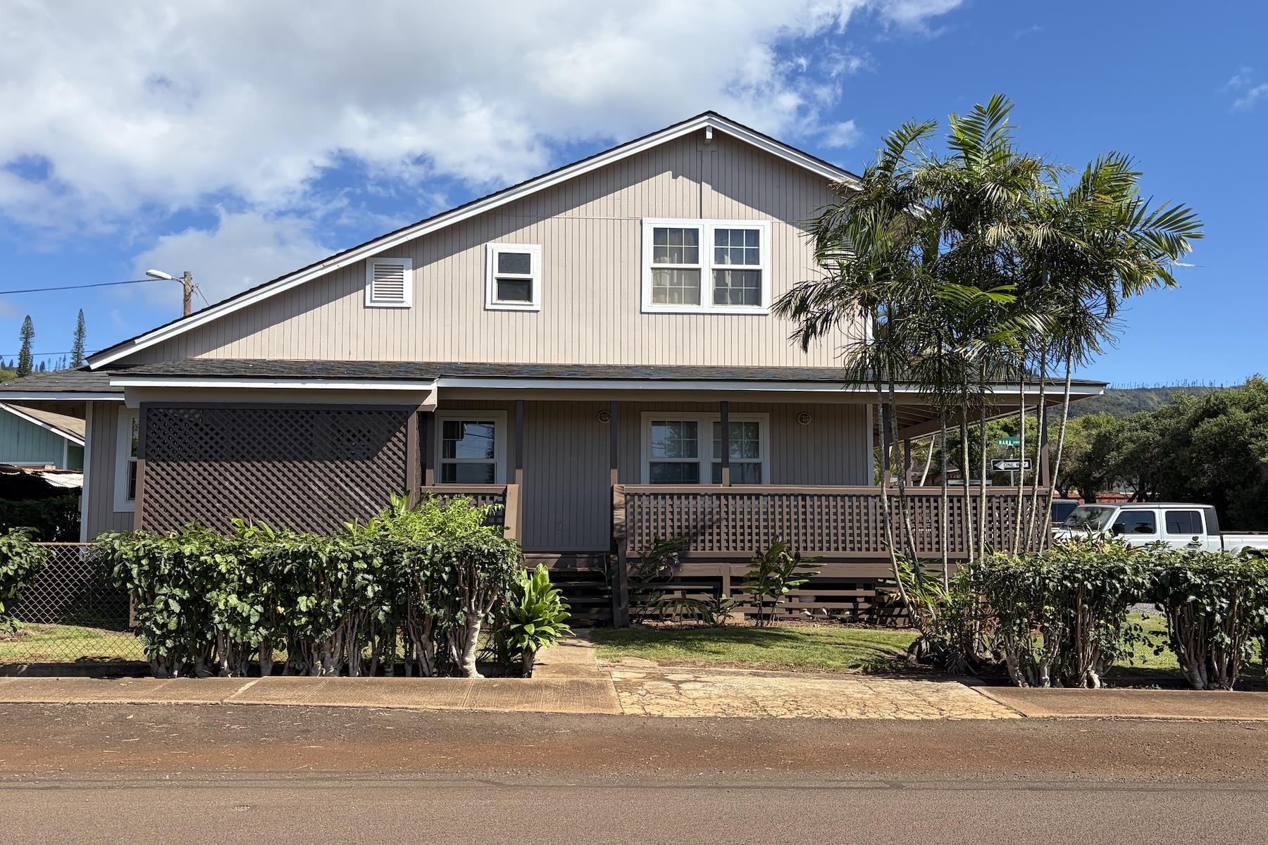1320 Lanai Ave Property Photo 1