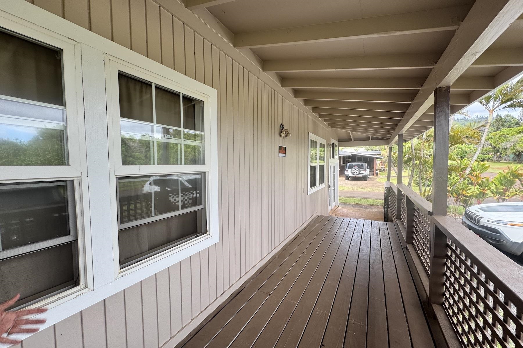 1320 Lanai Ave Property Photo 4