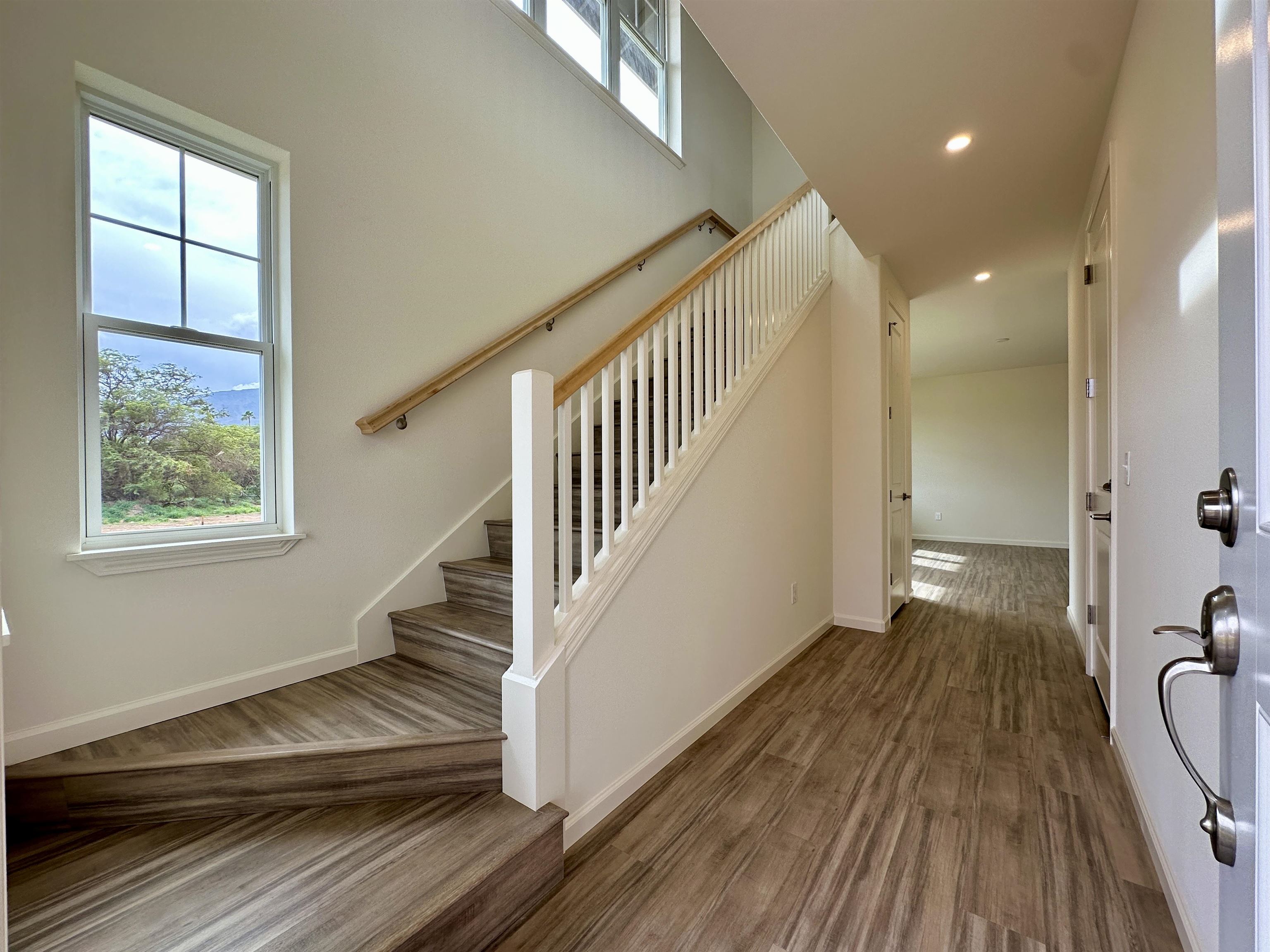 107 Unahe Pl Property Photo 3