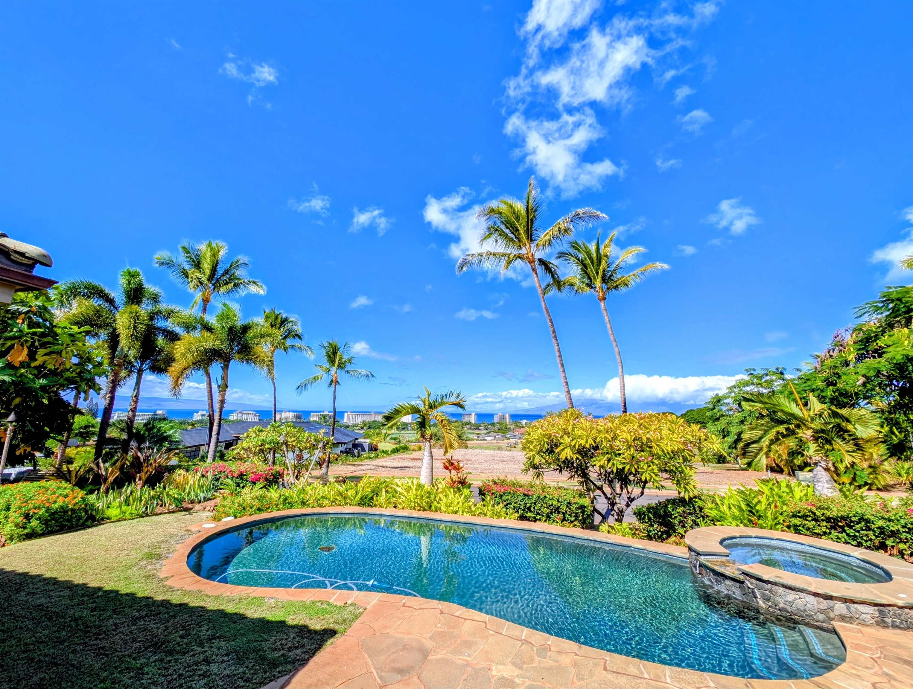 137 Anapuni Loop Property Photo 4