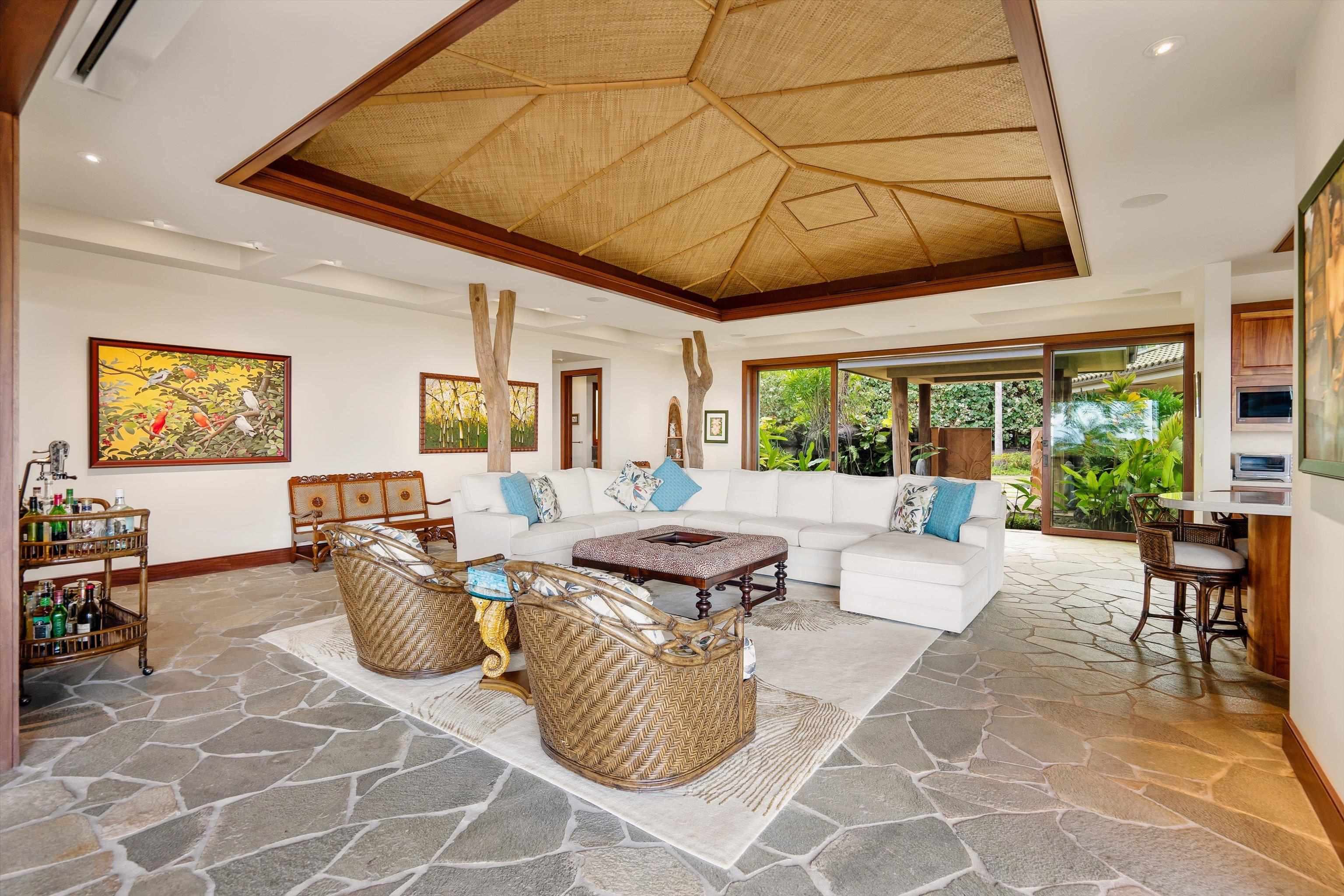 137 Anapuni Loop Property Photo 8