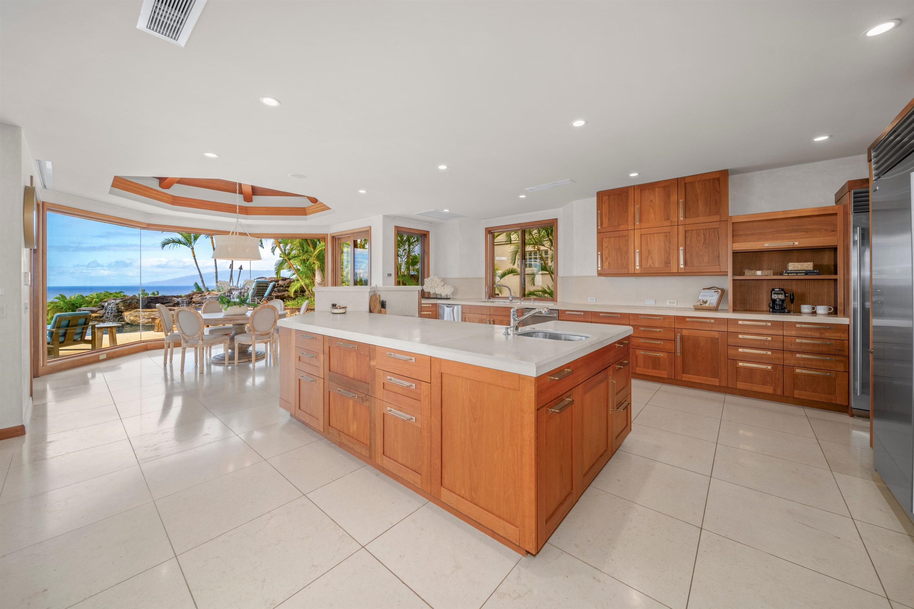 1008 Sunset Pl Property Photo 3