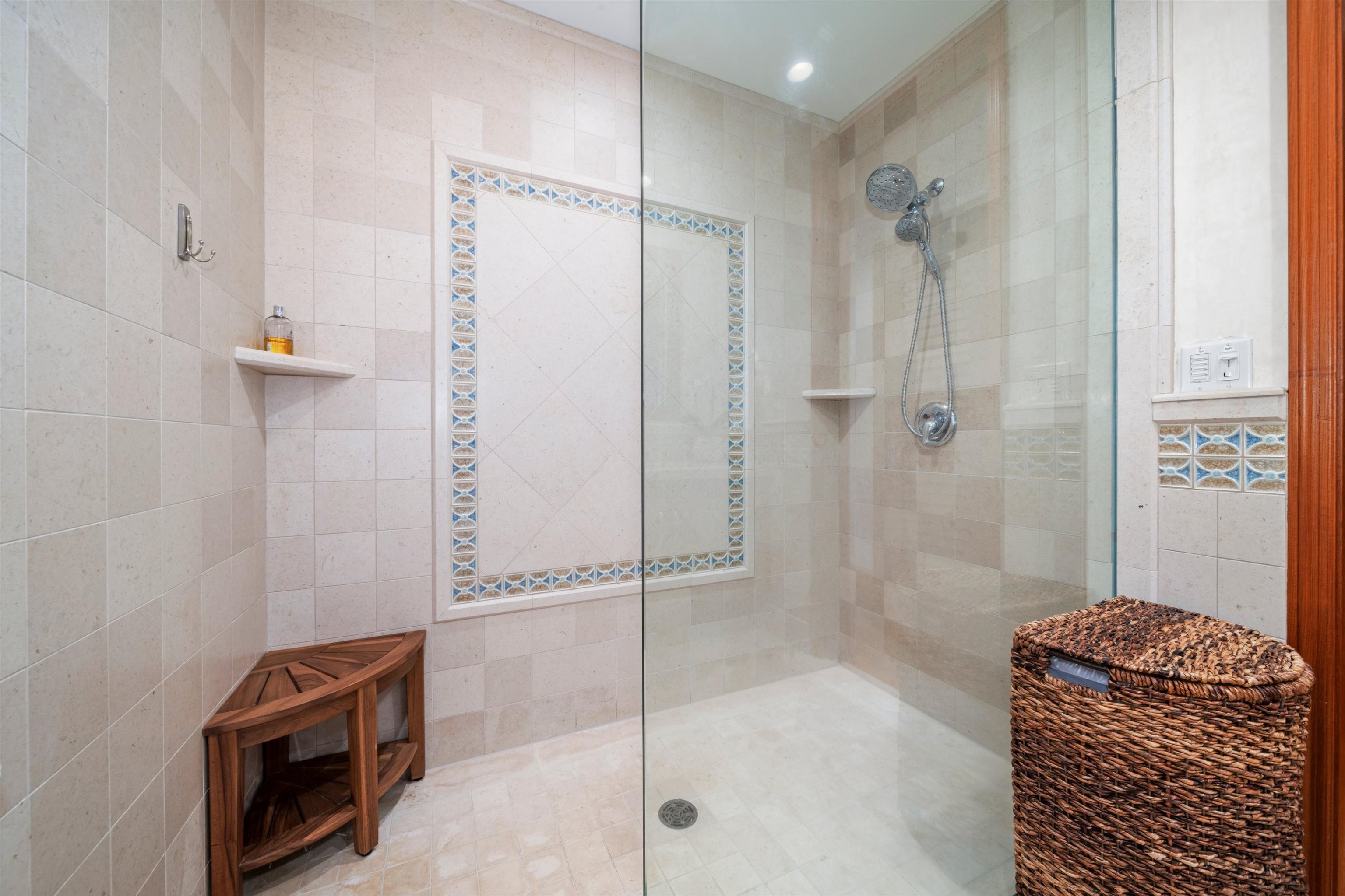 1008 Sunset Pl Property Photo 41