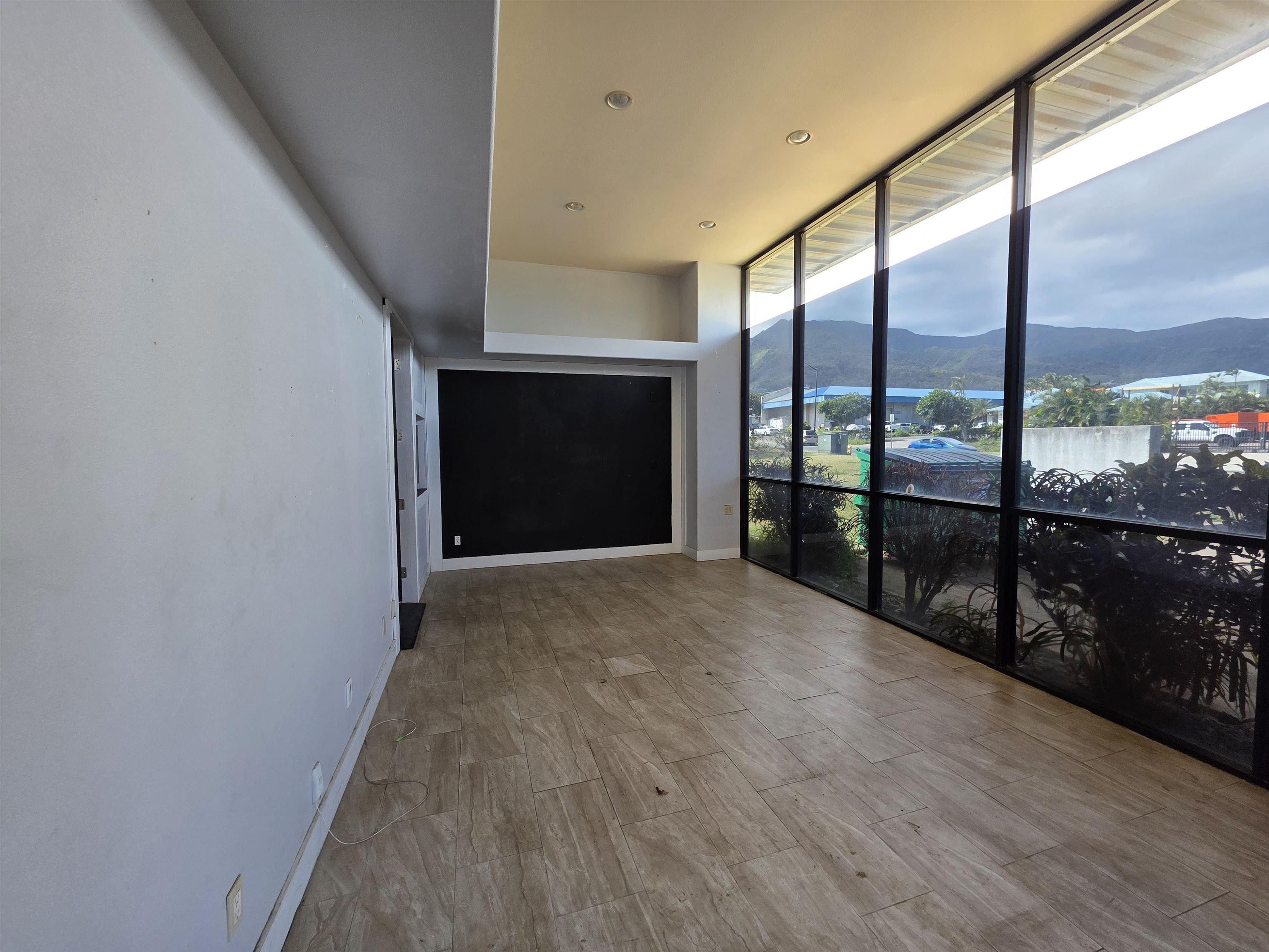 1866 Wili Pa Loop Property Photo 8