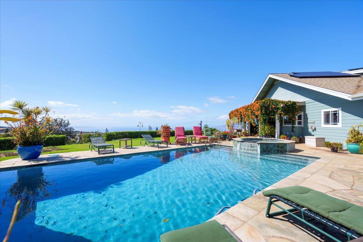 40 Pulehu Nui Rd