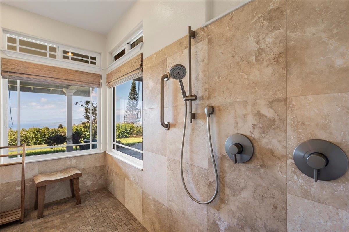 40 Pulehu Nui Rd Property Photo 28