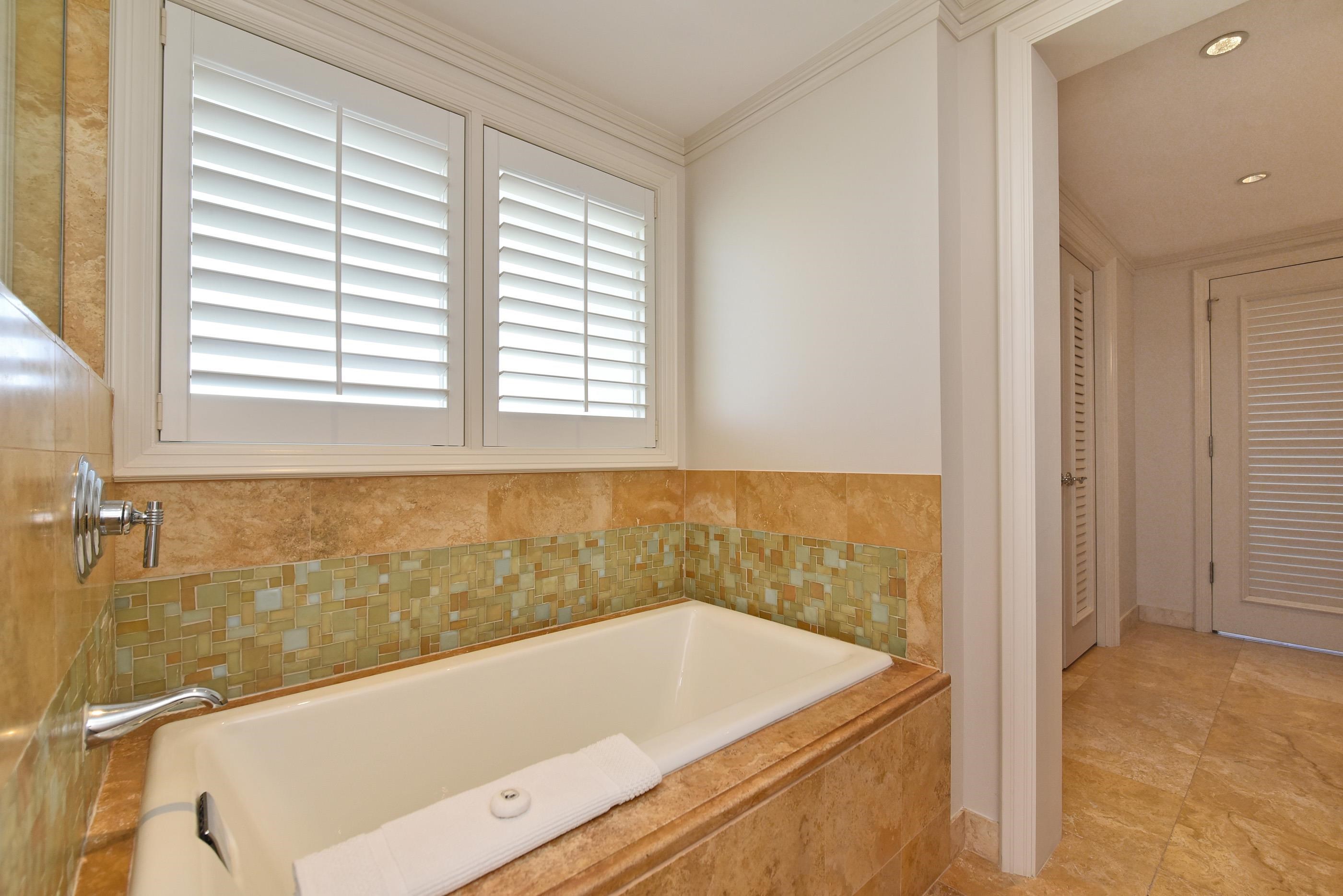 1 Ritz Carlton Dr Property Photo 42
