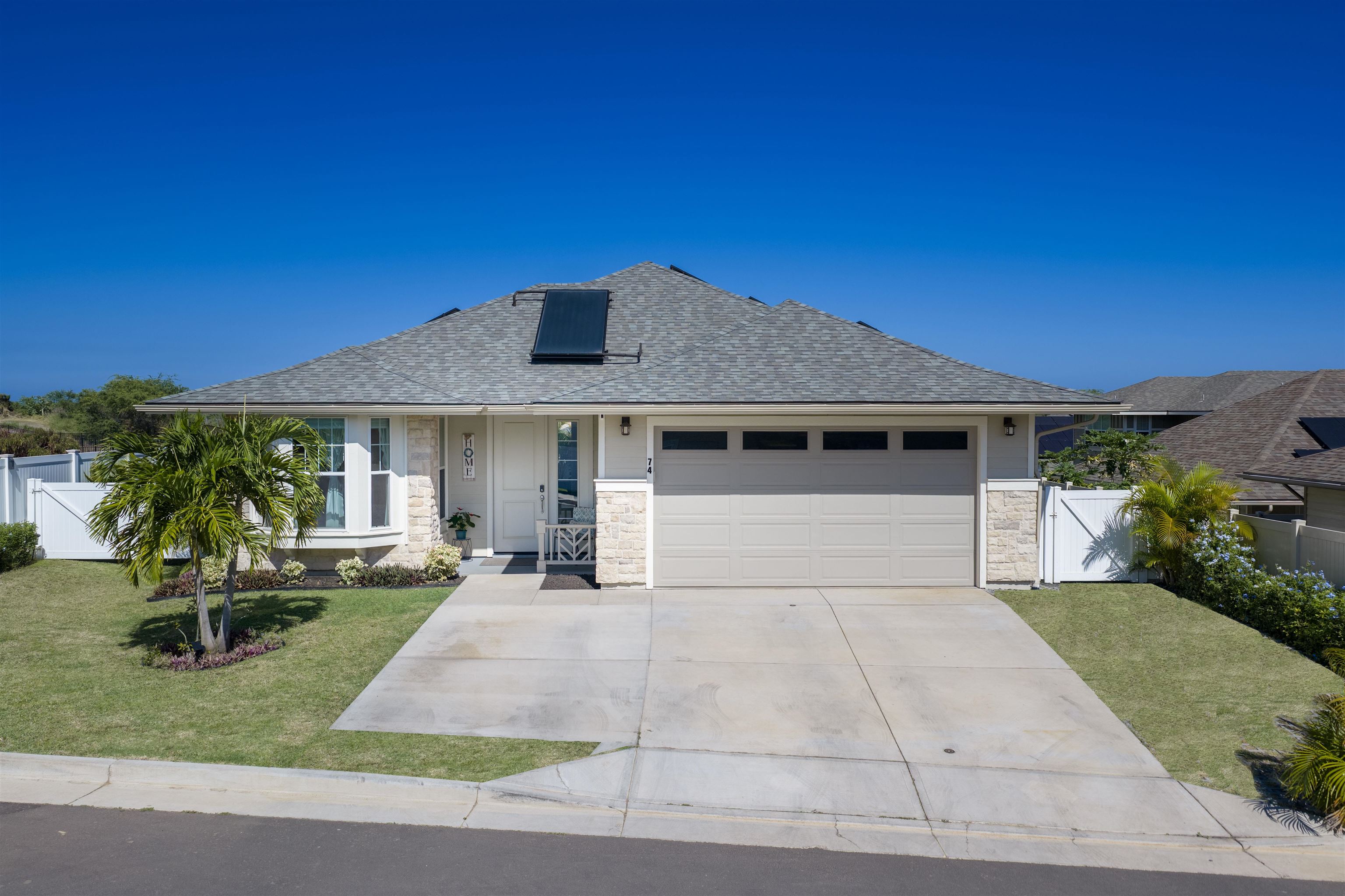 74 Kaana St Property Photo 2