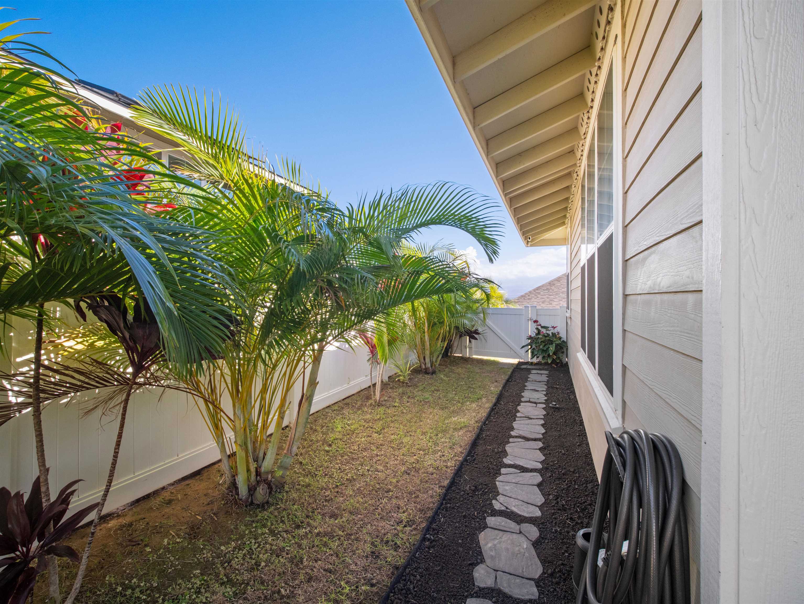 74 Kaana St Property Photo 26