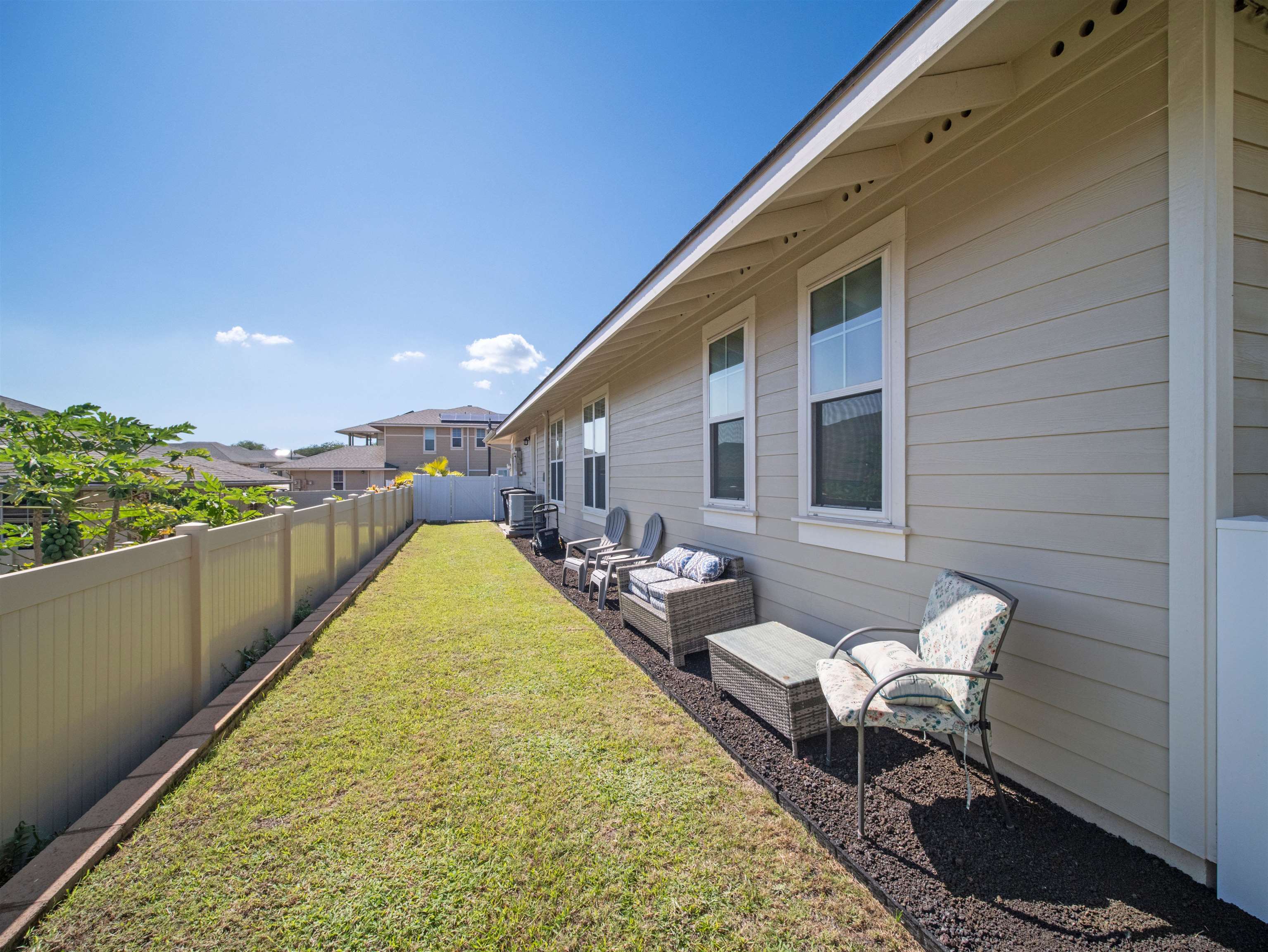 74 Kaana St Property Photo 28