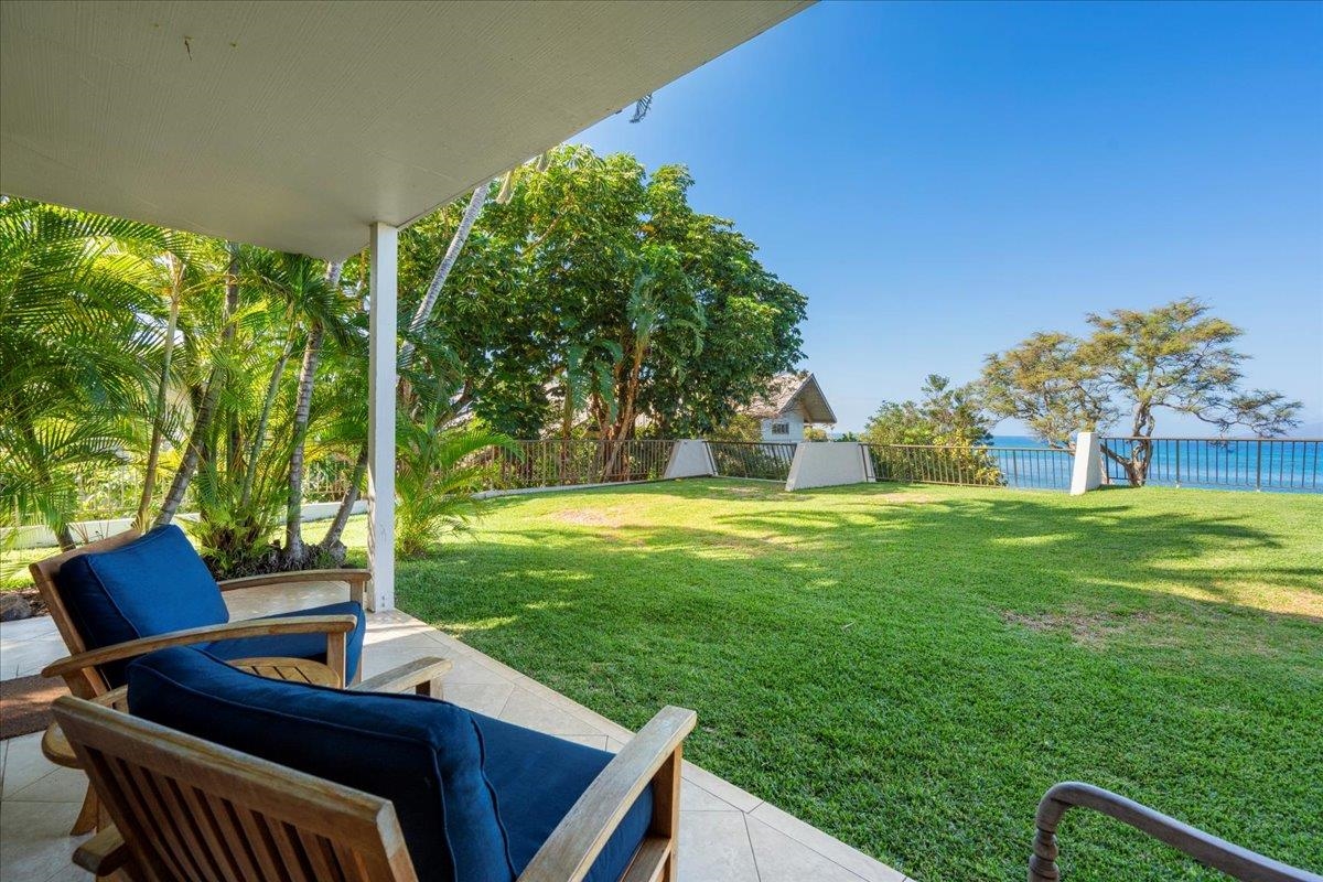 5271 Lower Honoapiilani Rd Property Photo 11