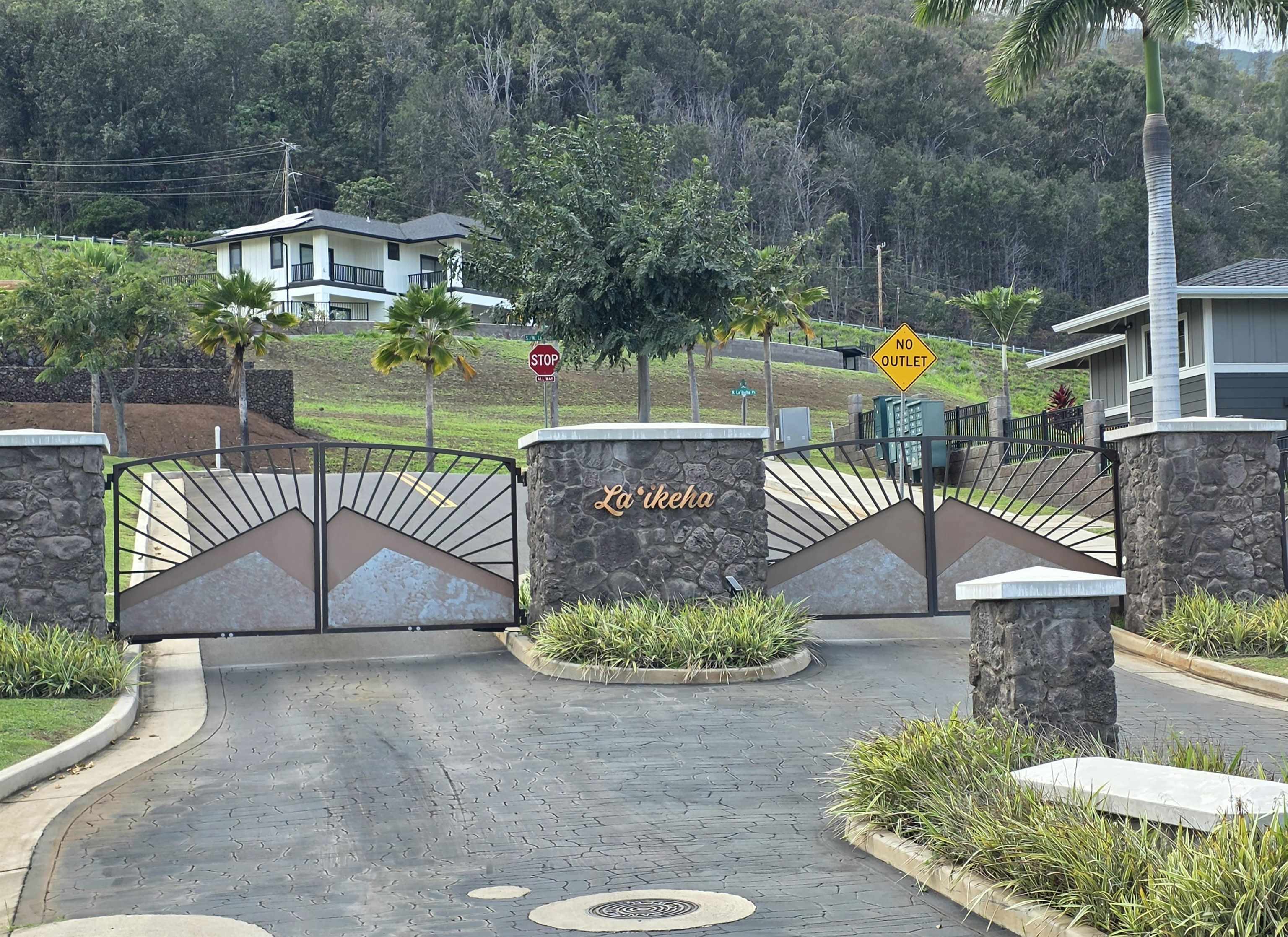 86 N Laikeha Pl Property Photo 1