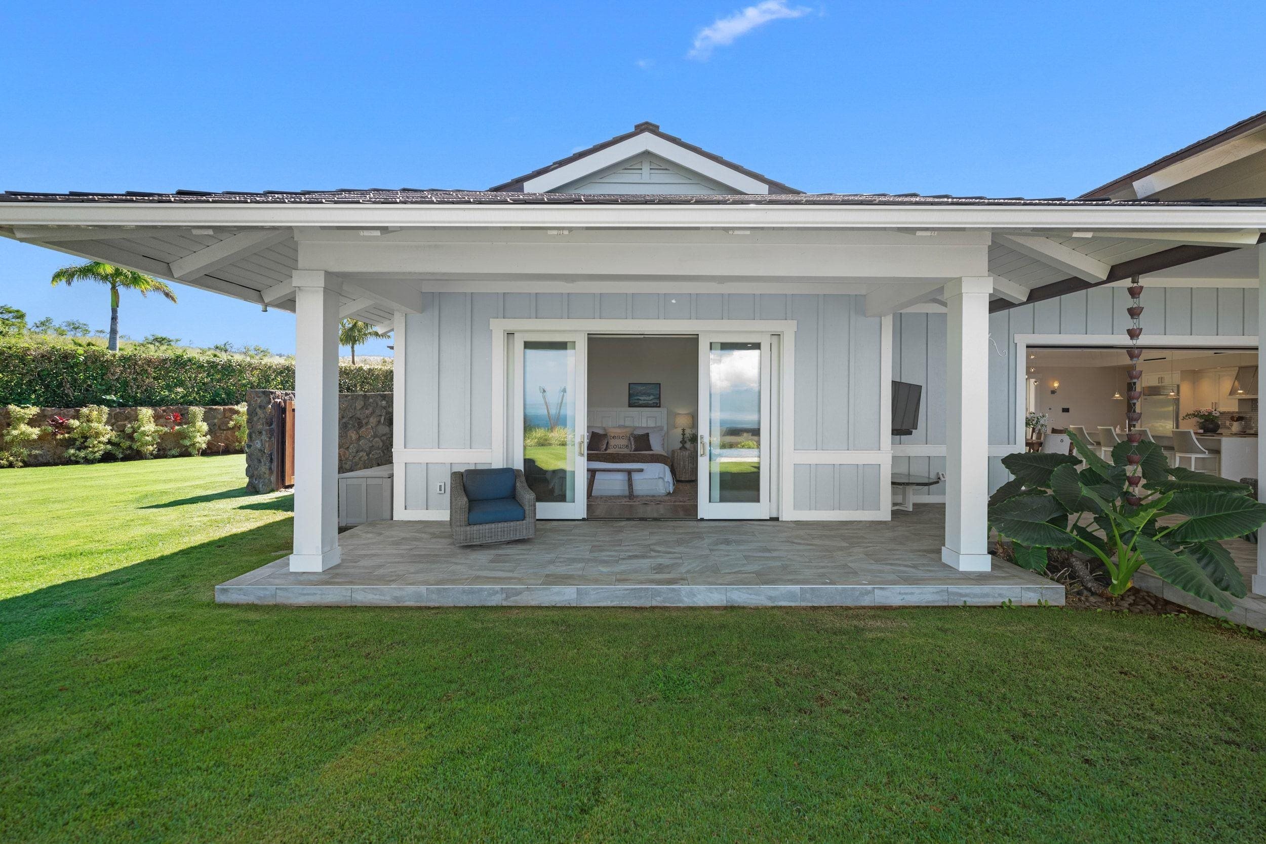 300 Mahana Ridge St Property Photo 24