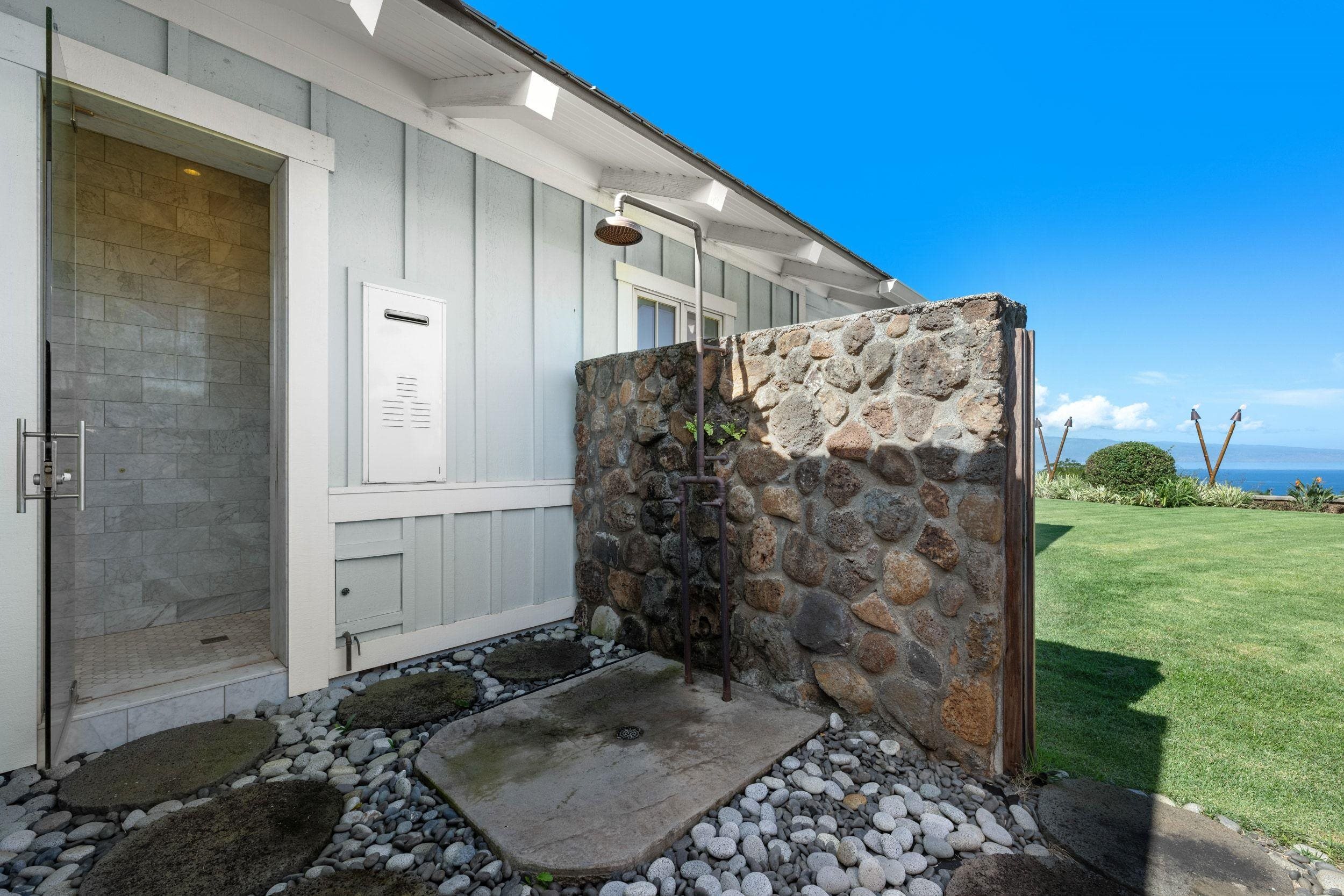 300 Mahana Ridge St Property Photo 30