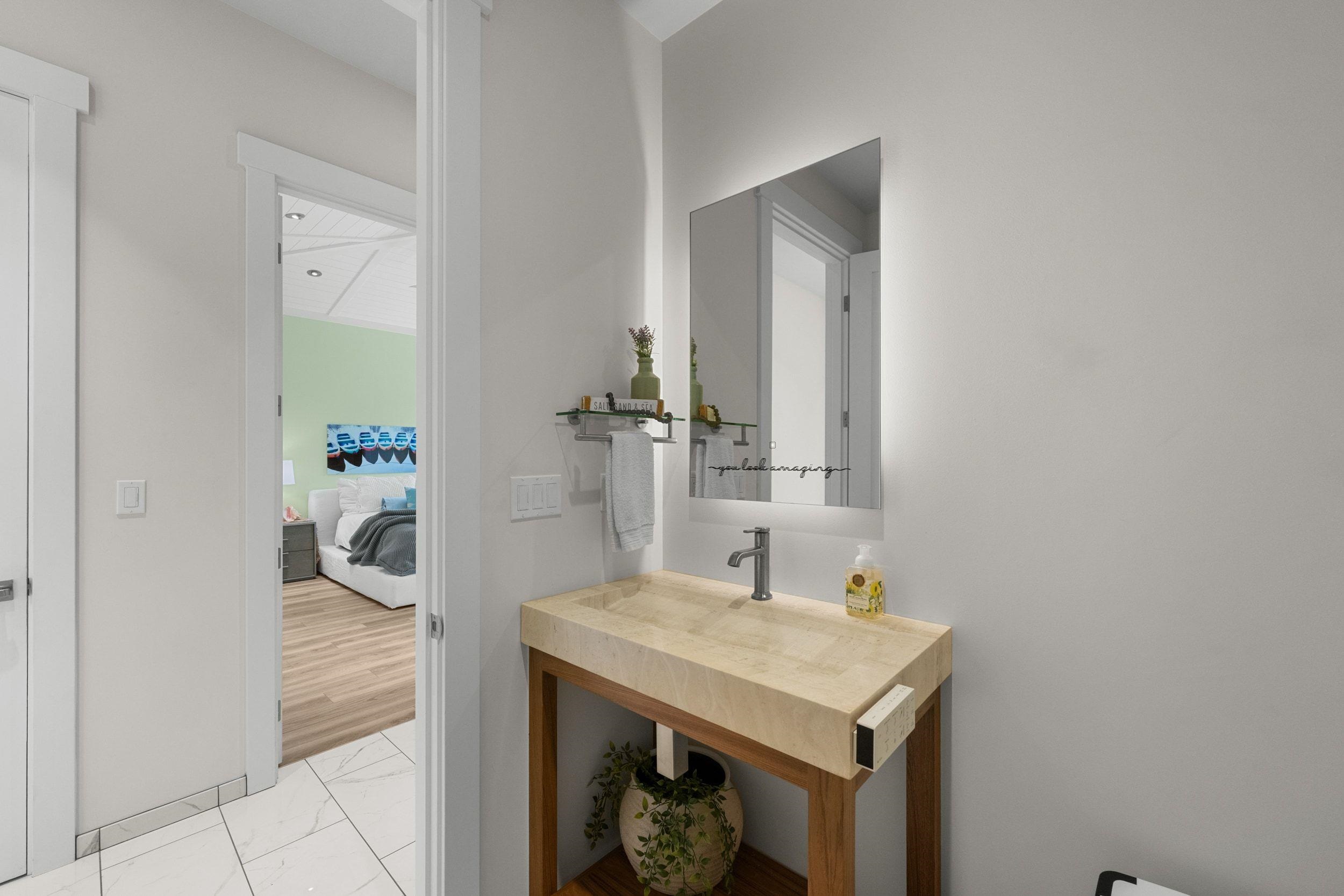 300 Mahana Ridge St Property Photo 42