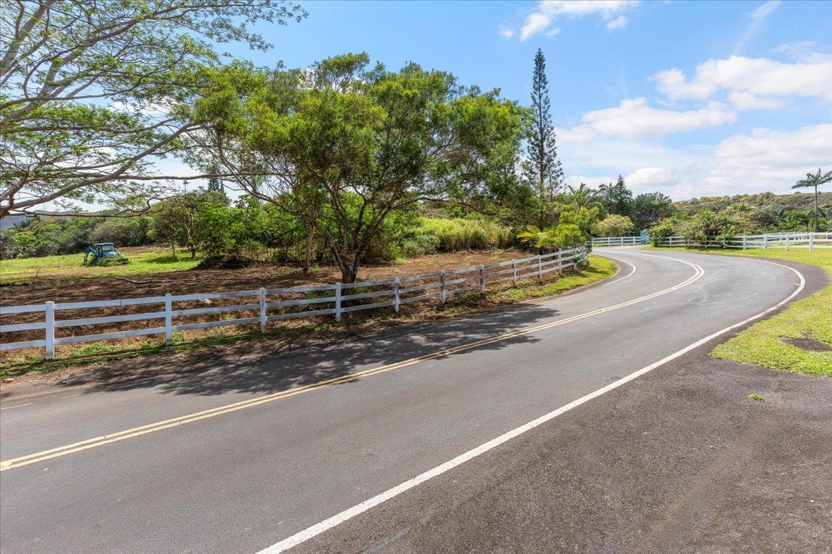 27 Hulumanu Pl Property Photo 3