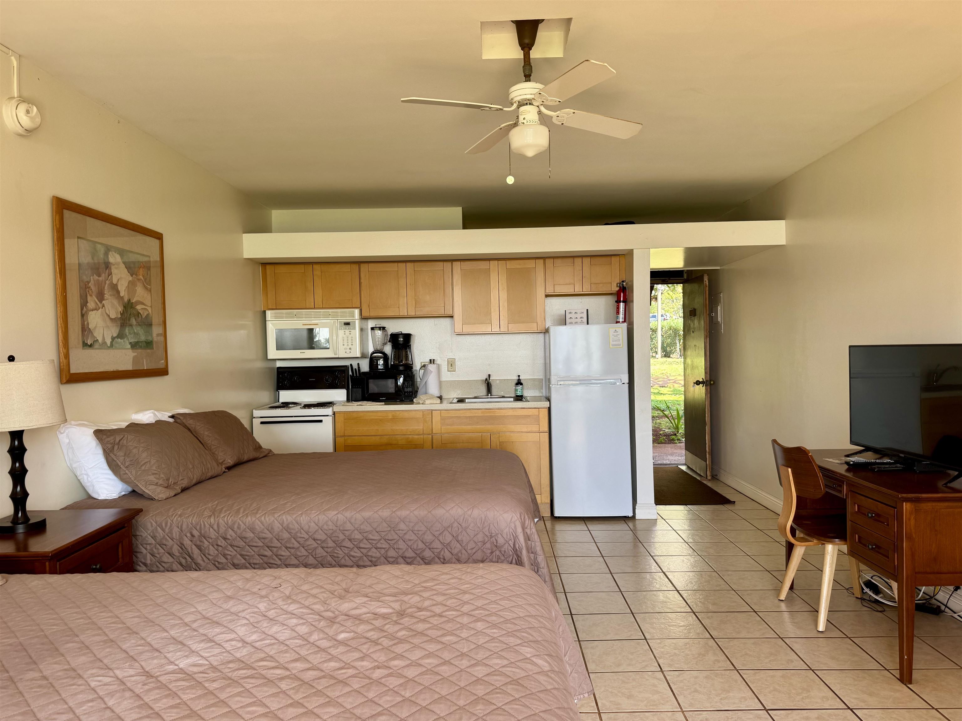 255 Kepuhi Pl Property Photo 4