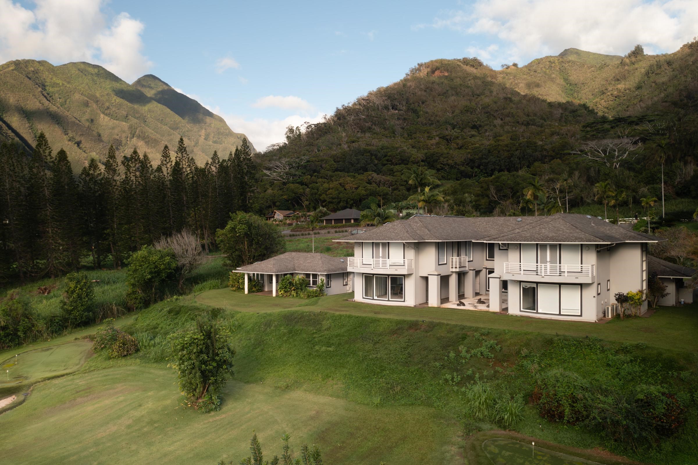 2673 Kamaile St Property Photo 1