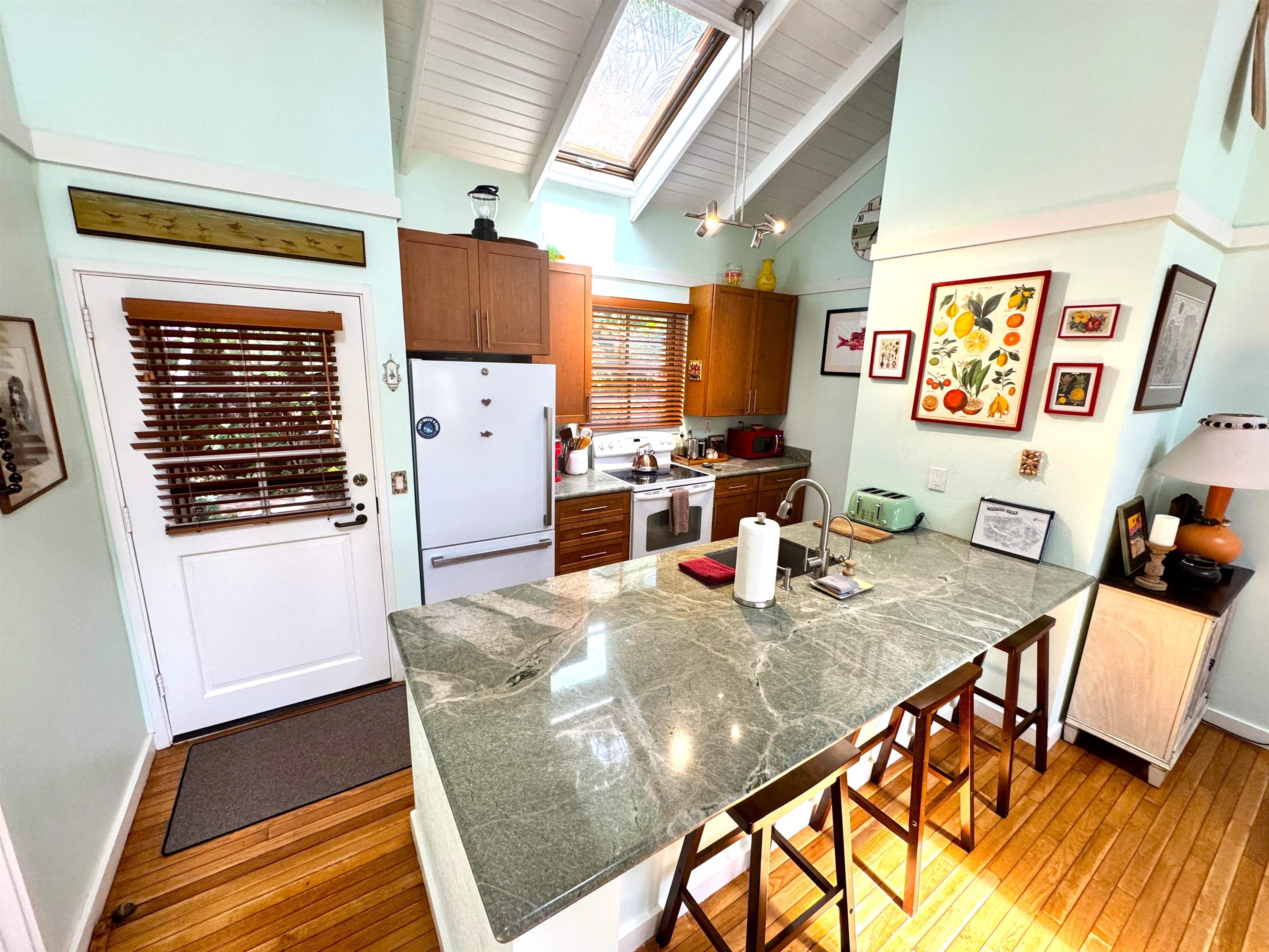 100 Lio Pl Property Photo 4