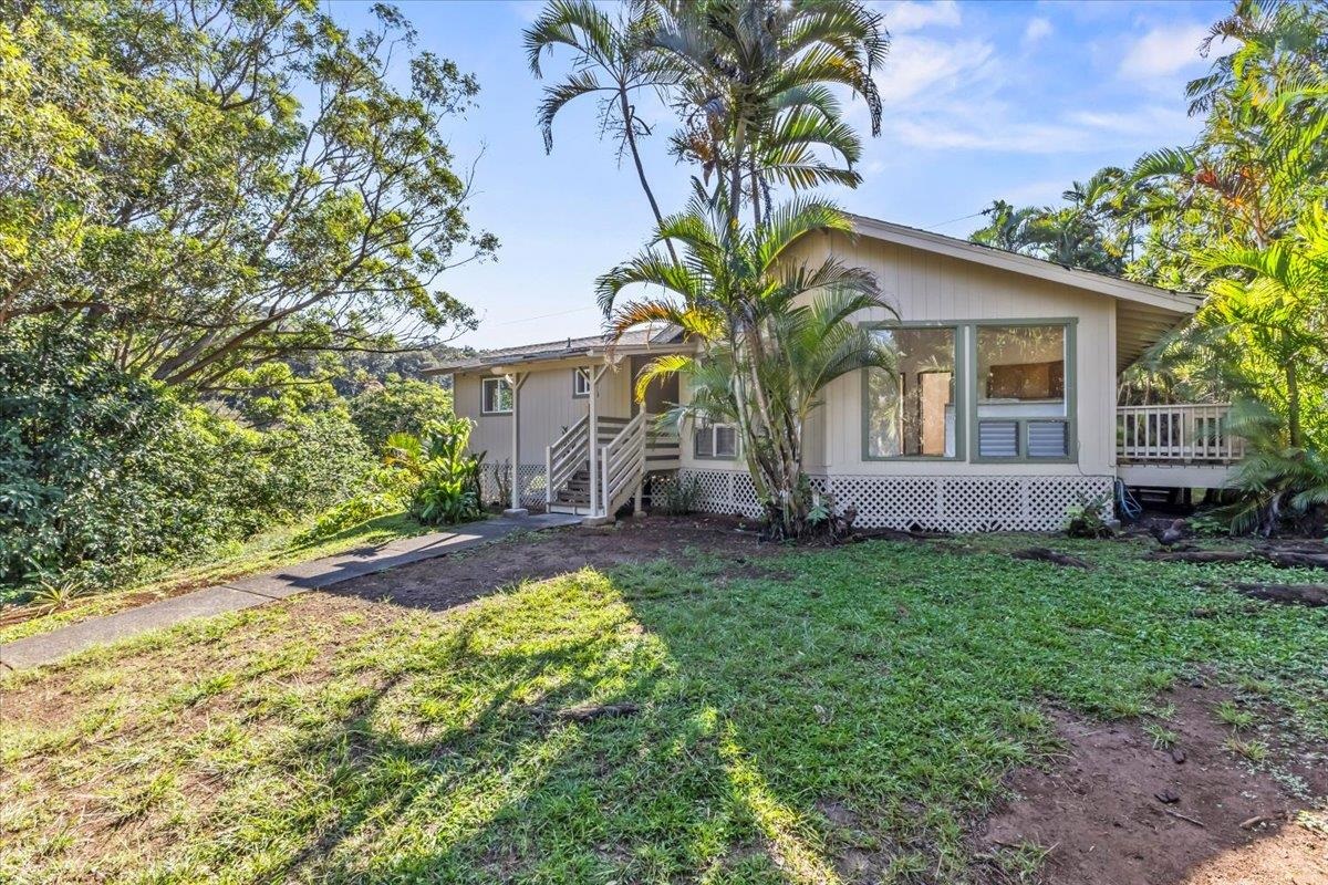 82 Mamao Pl Property Photo 1