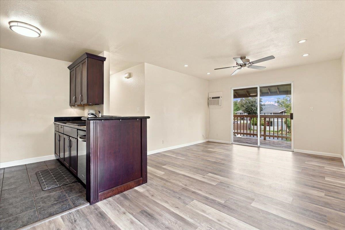 140 UWAPO Rd Property Photo 1