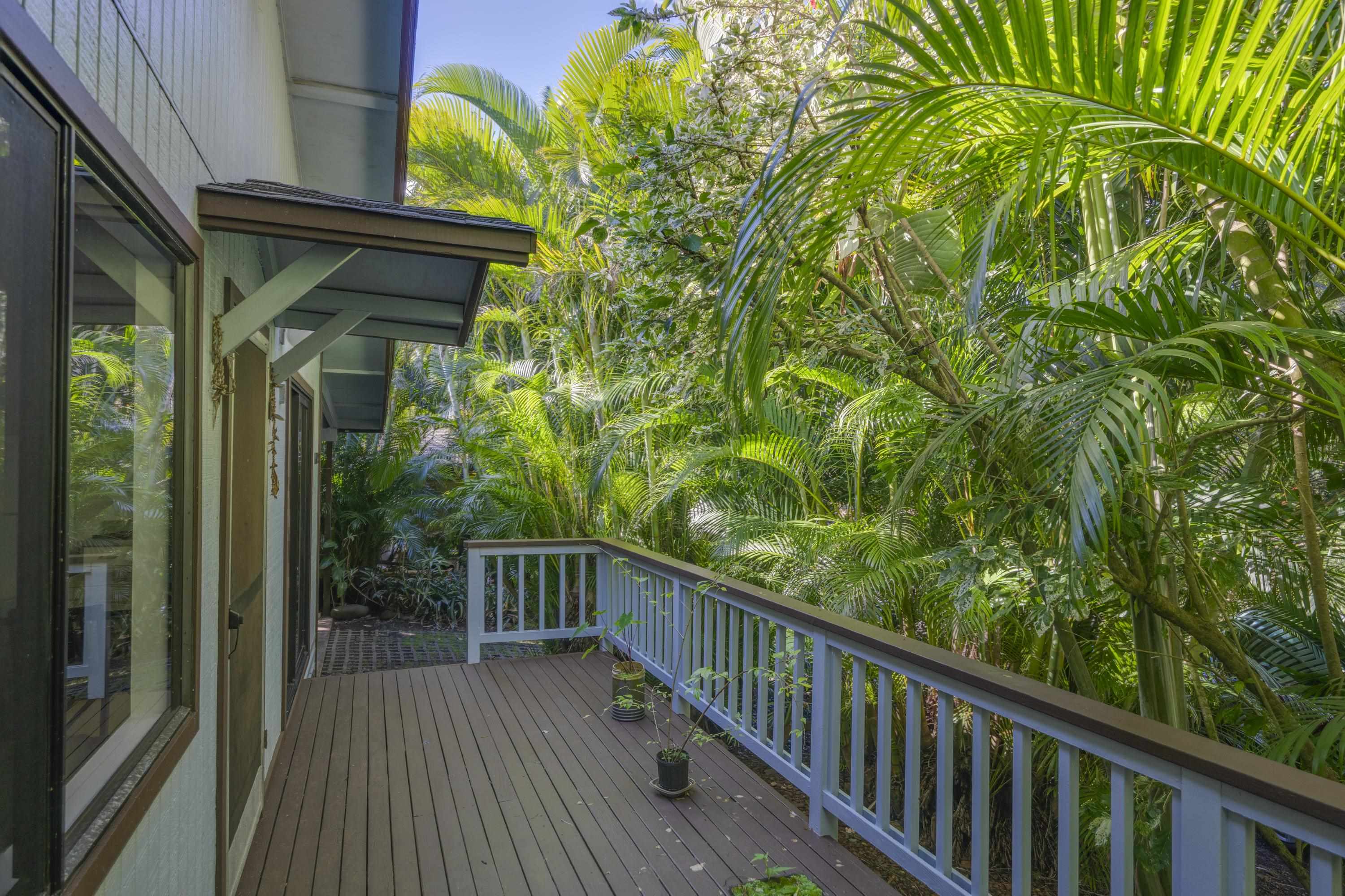 1002 Kauhikoa Rd Property Photo 1
