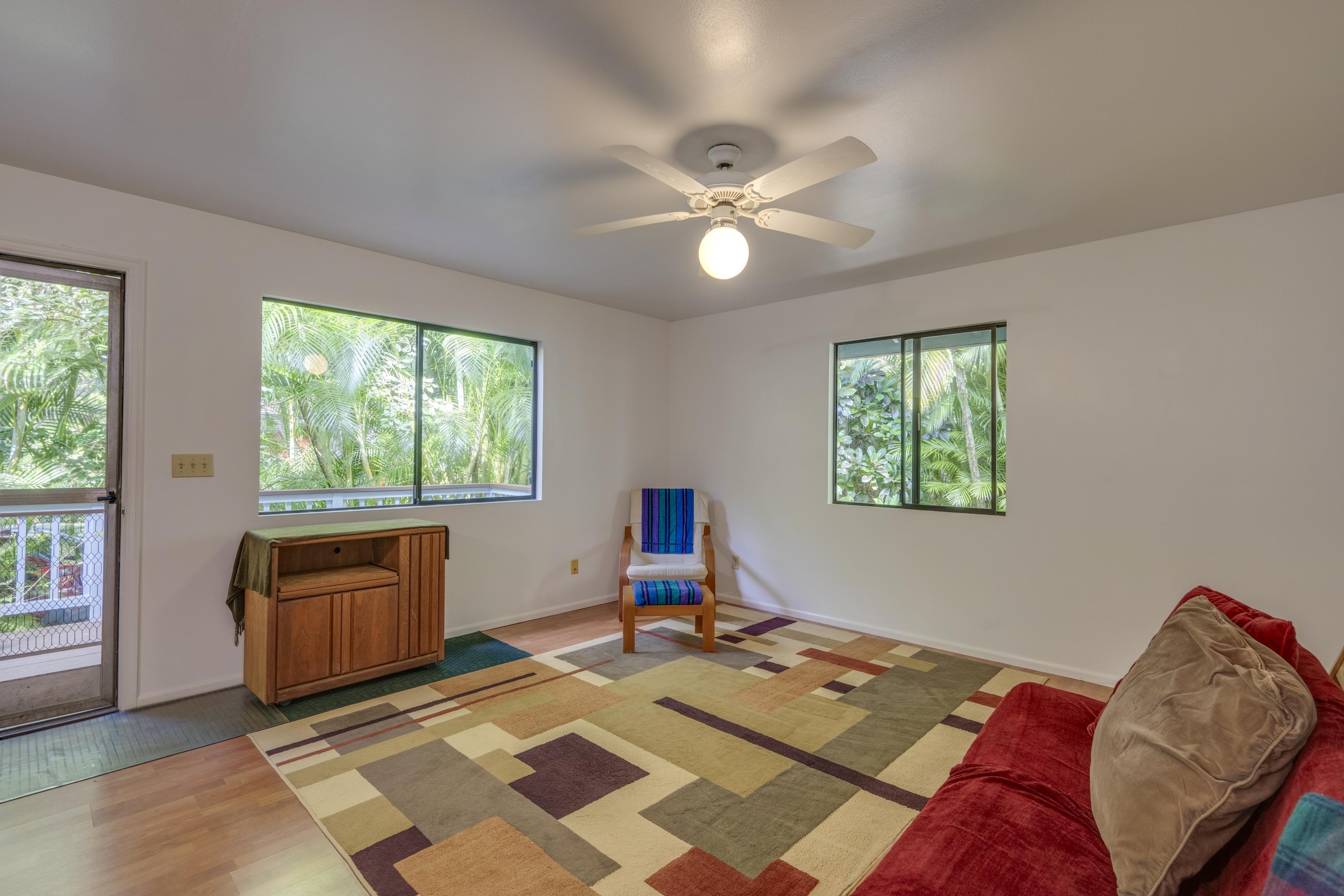 1002 Kauhikoa Rd Property Photo 13