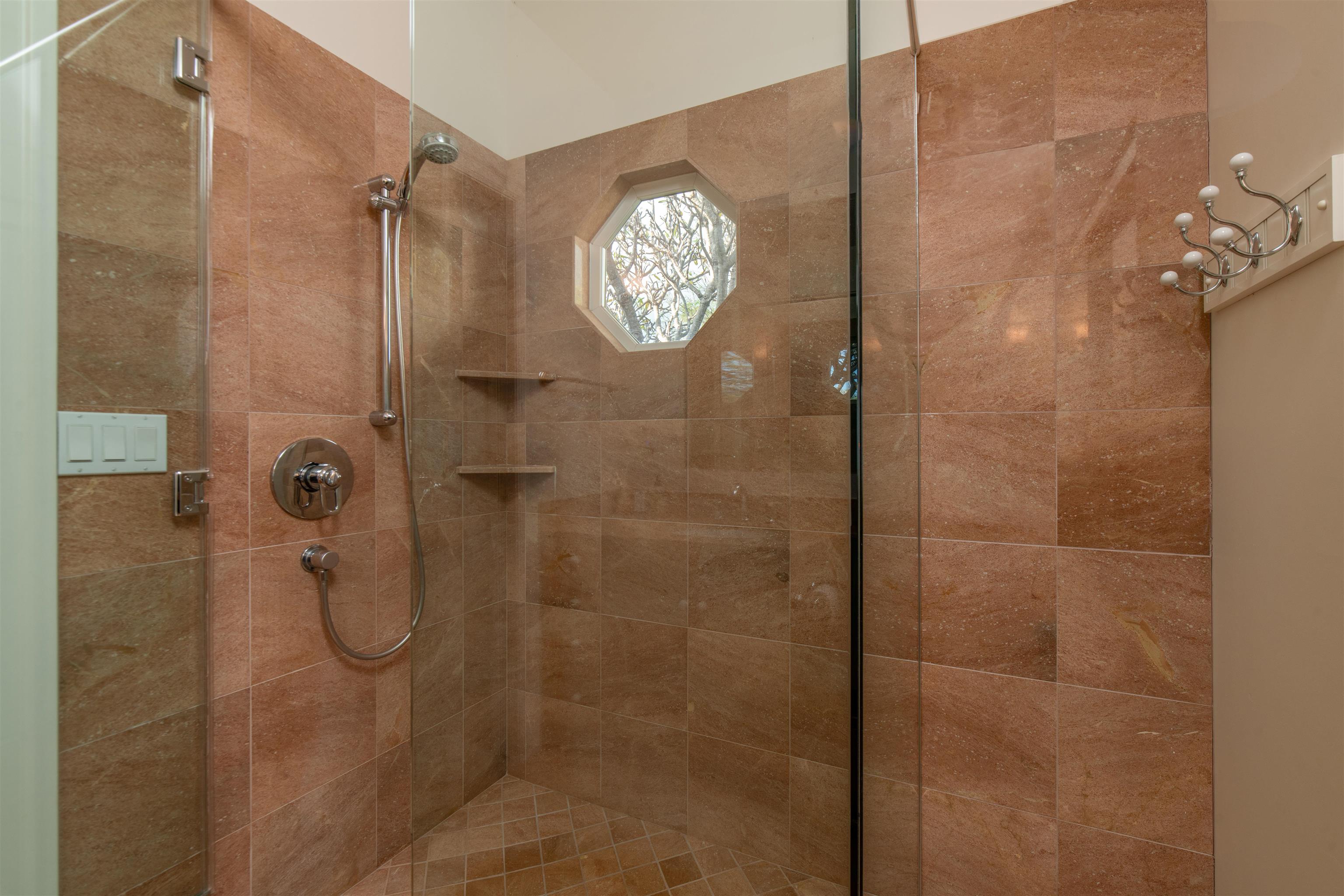 2345 Omaopio Rd Property Photo 14
