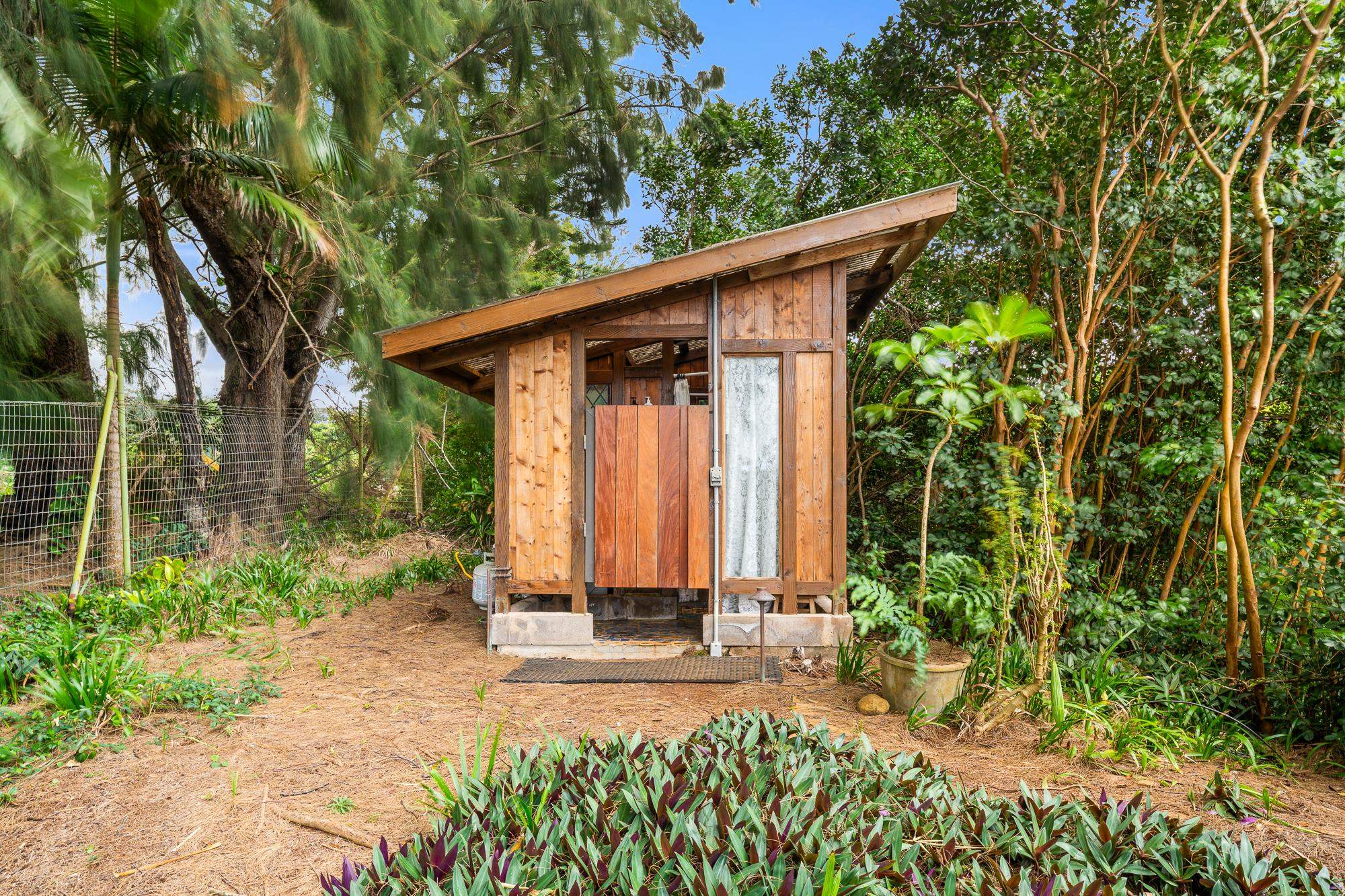 1055 Kaupakalua Rd Property Photo 15