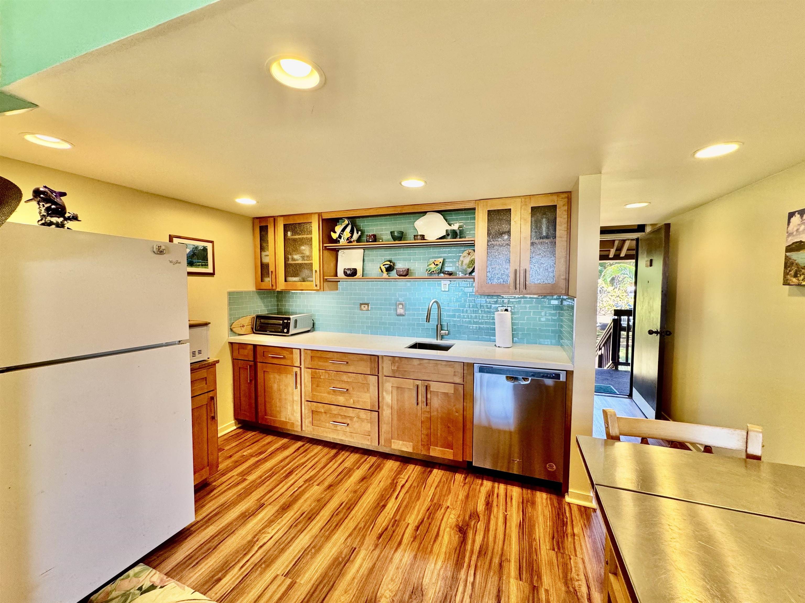 255 Kepuhi Pl Property Photo 3