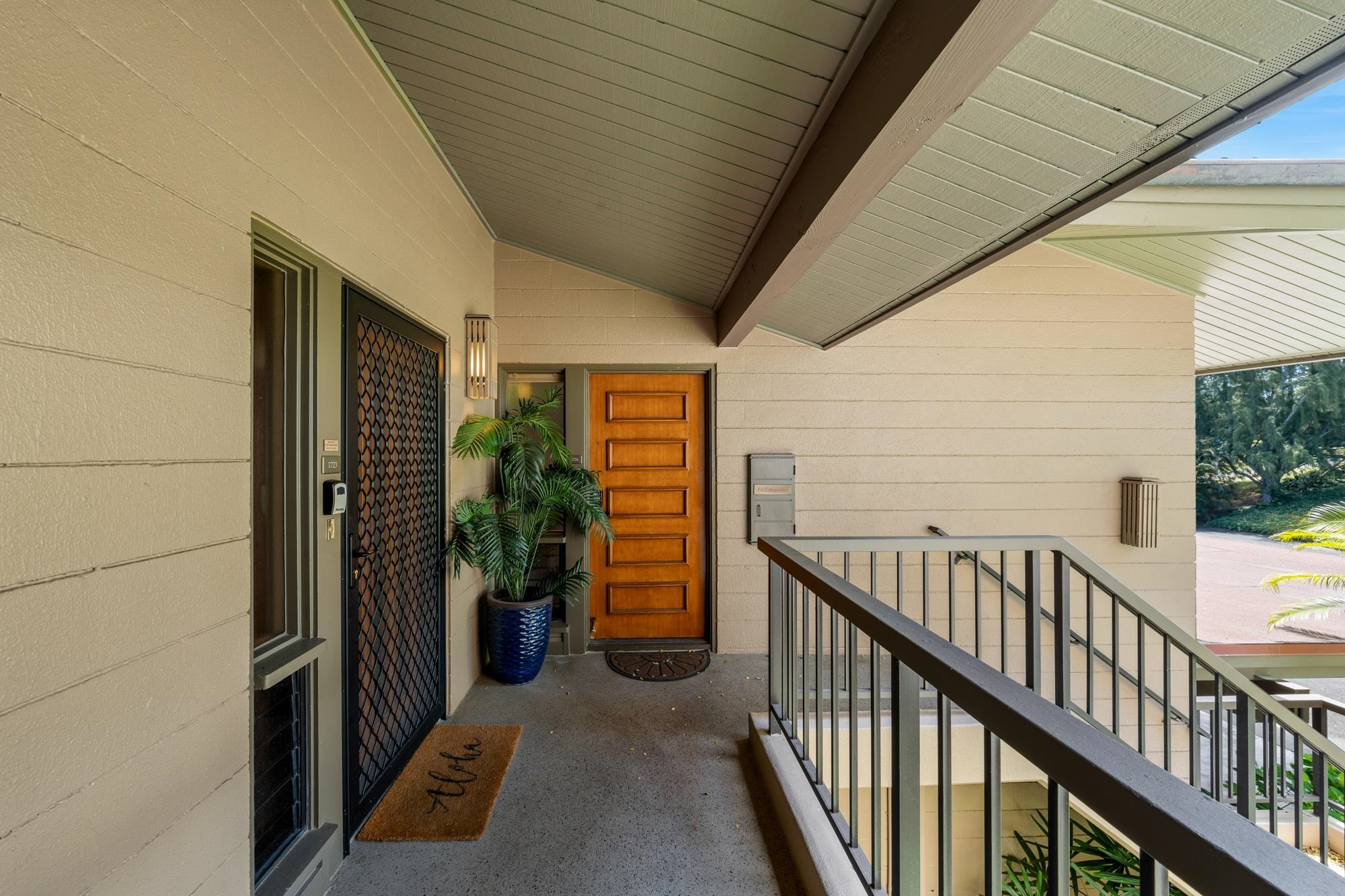 100 Ridge Rd Property Photo 2