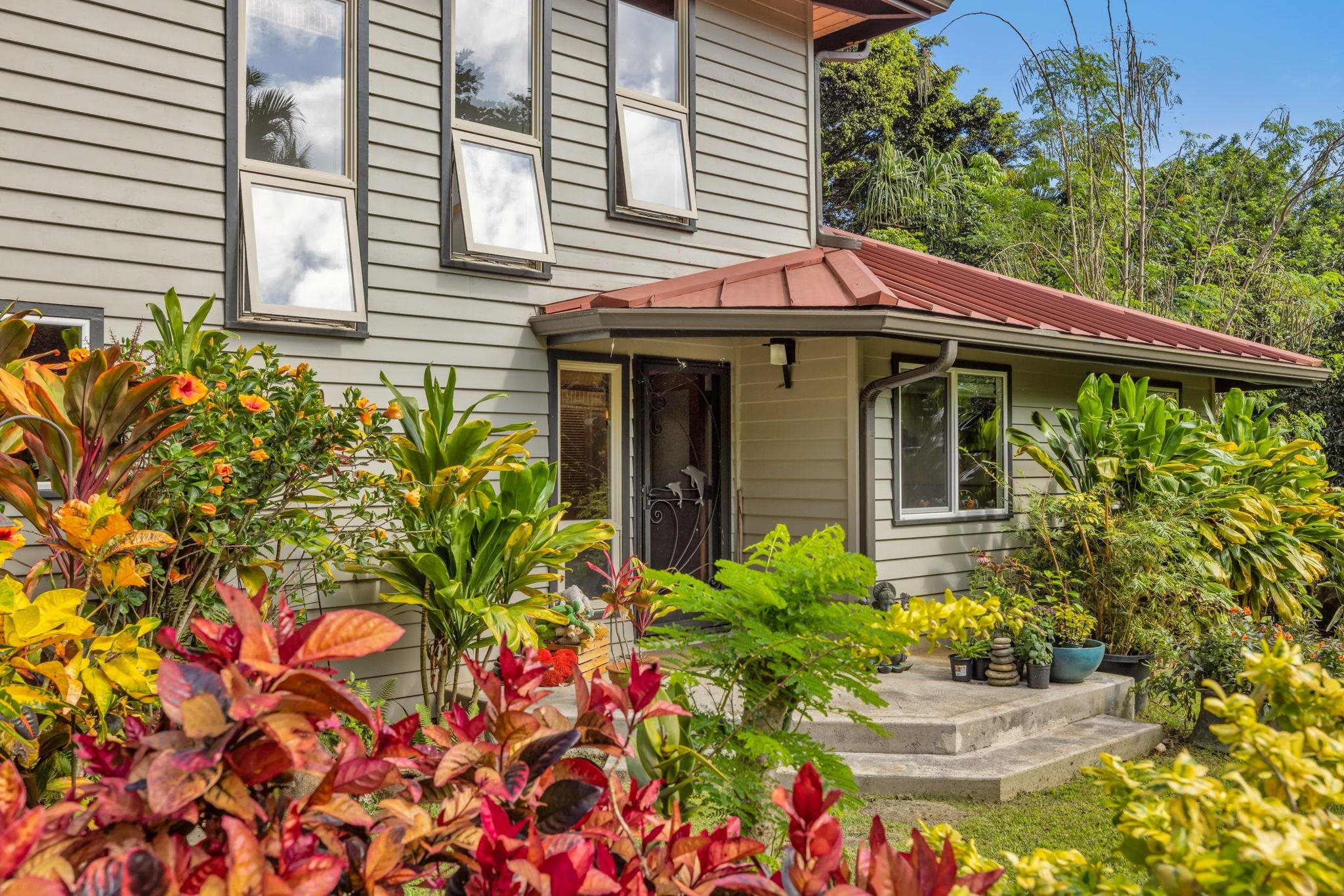 408841 Property Photo 2