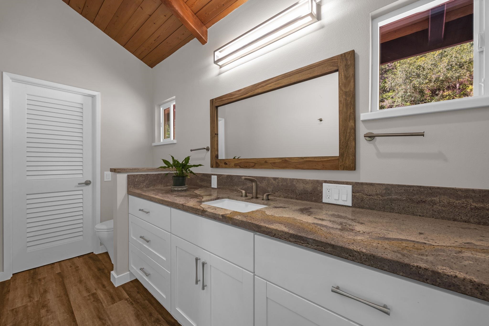 408841 Property Photo 15