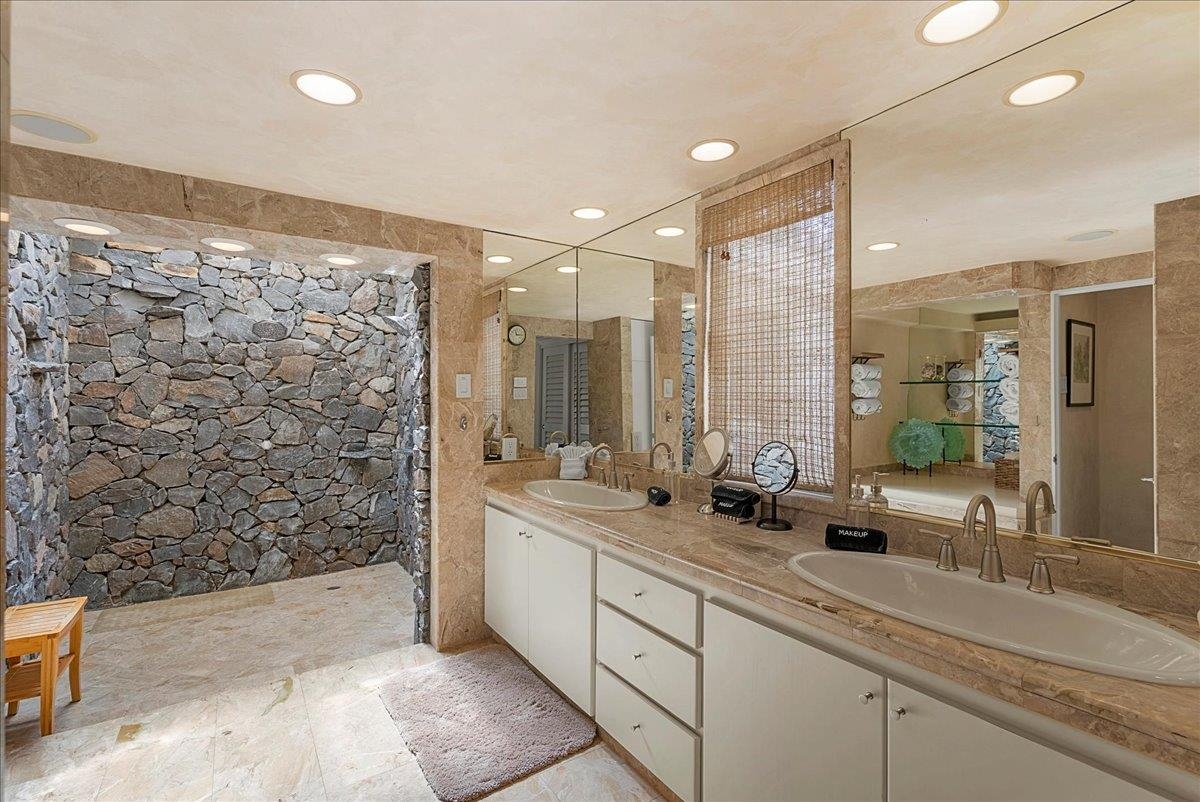 20 Hui Rd I Property Photo 25