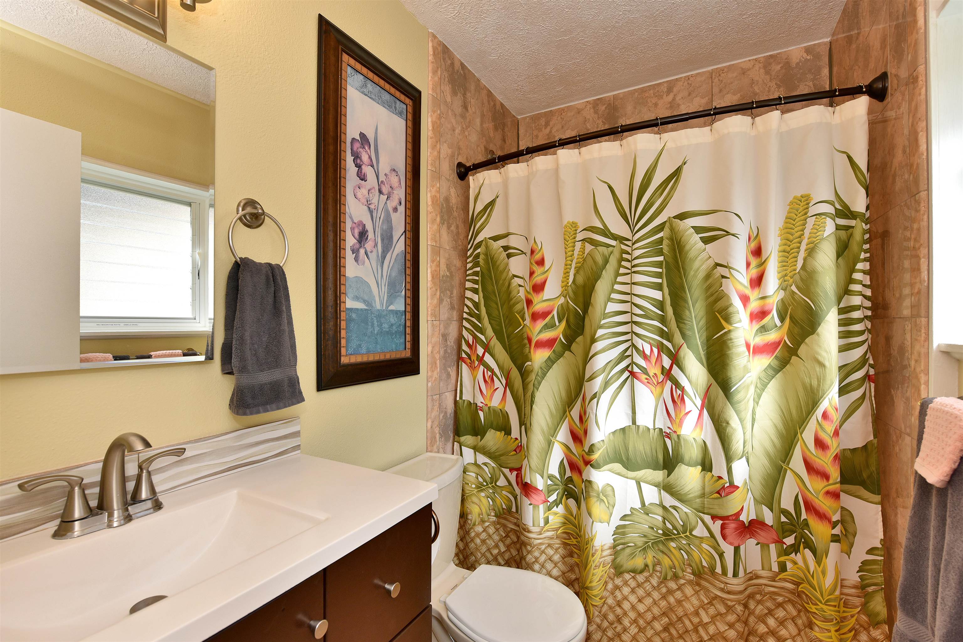 120 Hui Rd F Property Photo 5