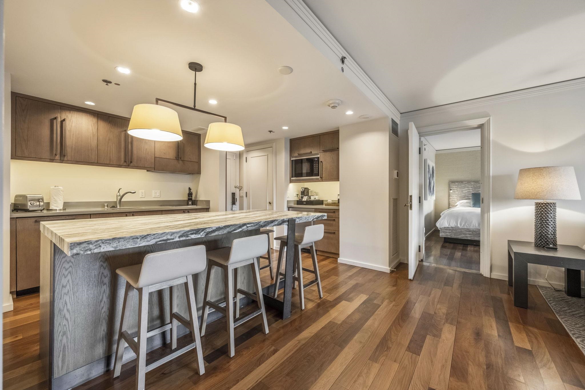 1 Ritz Carlton Dr Property Photo 8