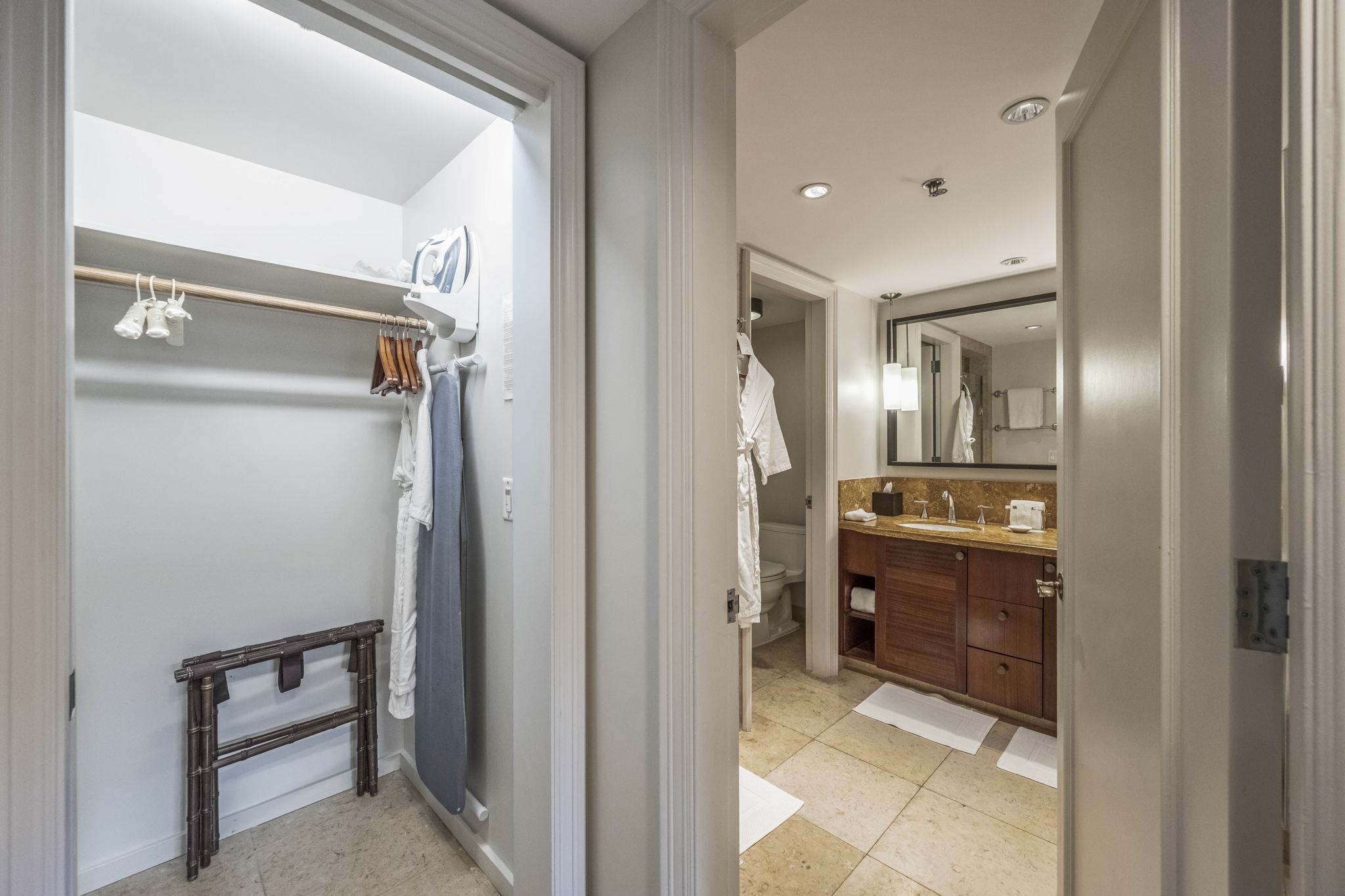 1 Ritz Carlton Dr Property Photo 13