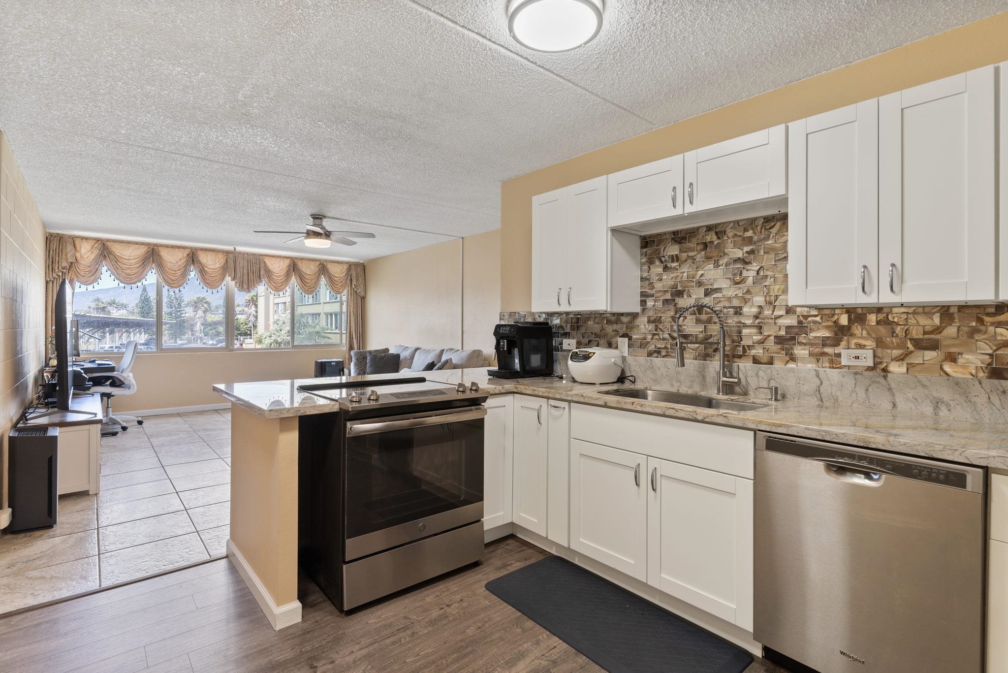 111 KAHULUI BEACH Rd